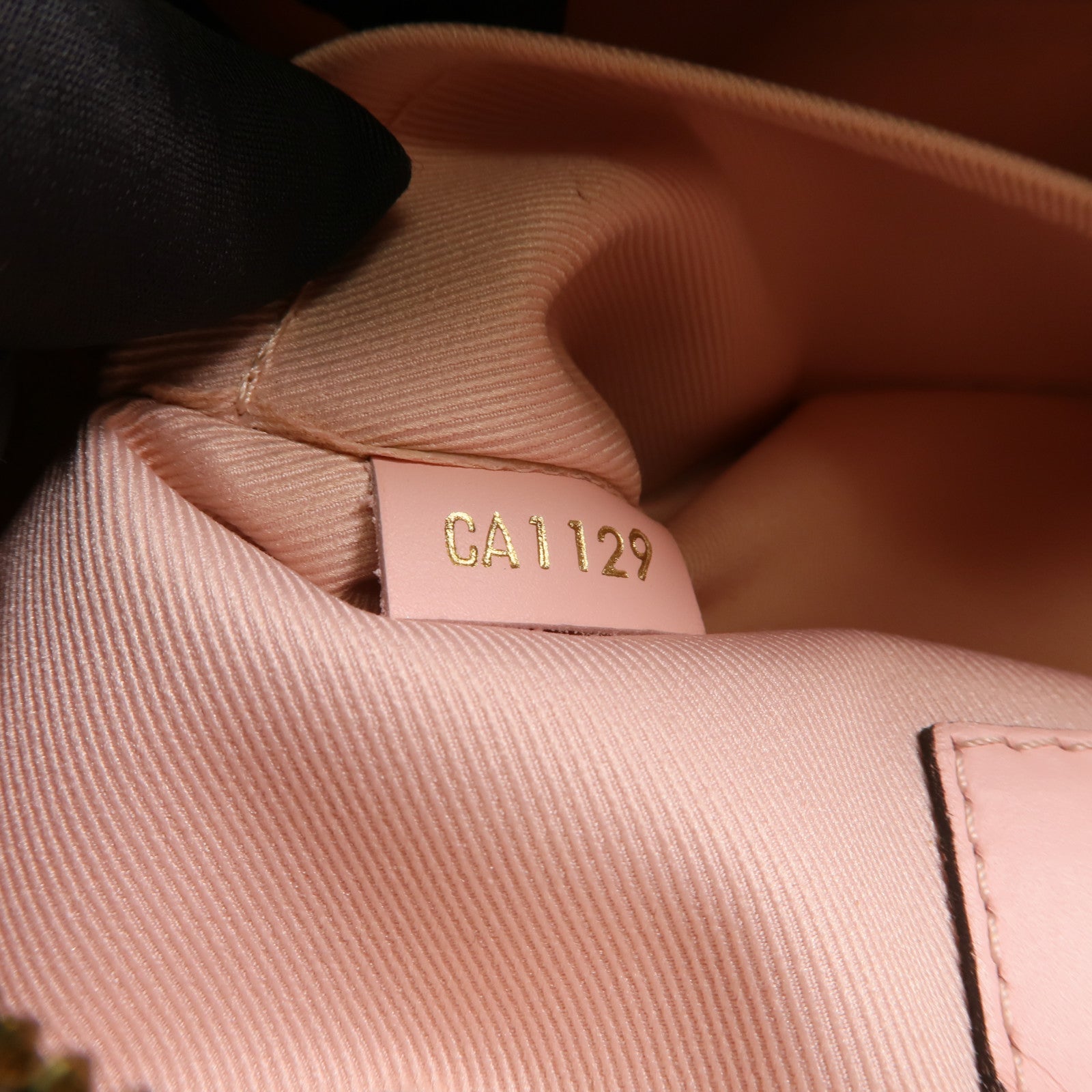 LOUIS VUITTON Damier Azur Saintaonge金扣肩背袋