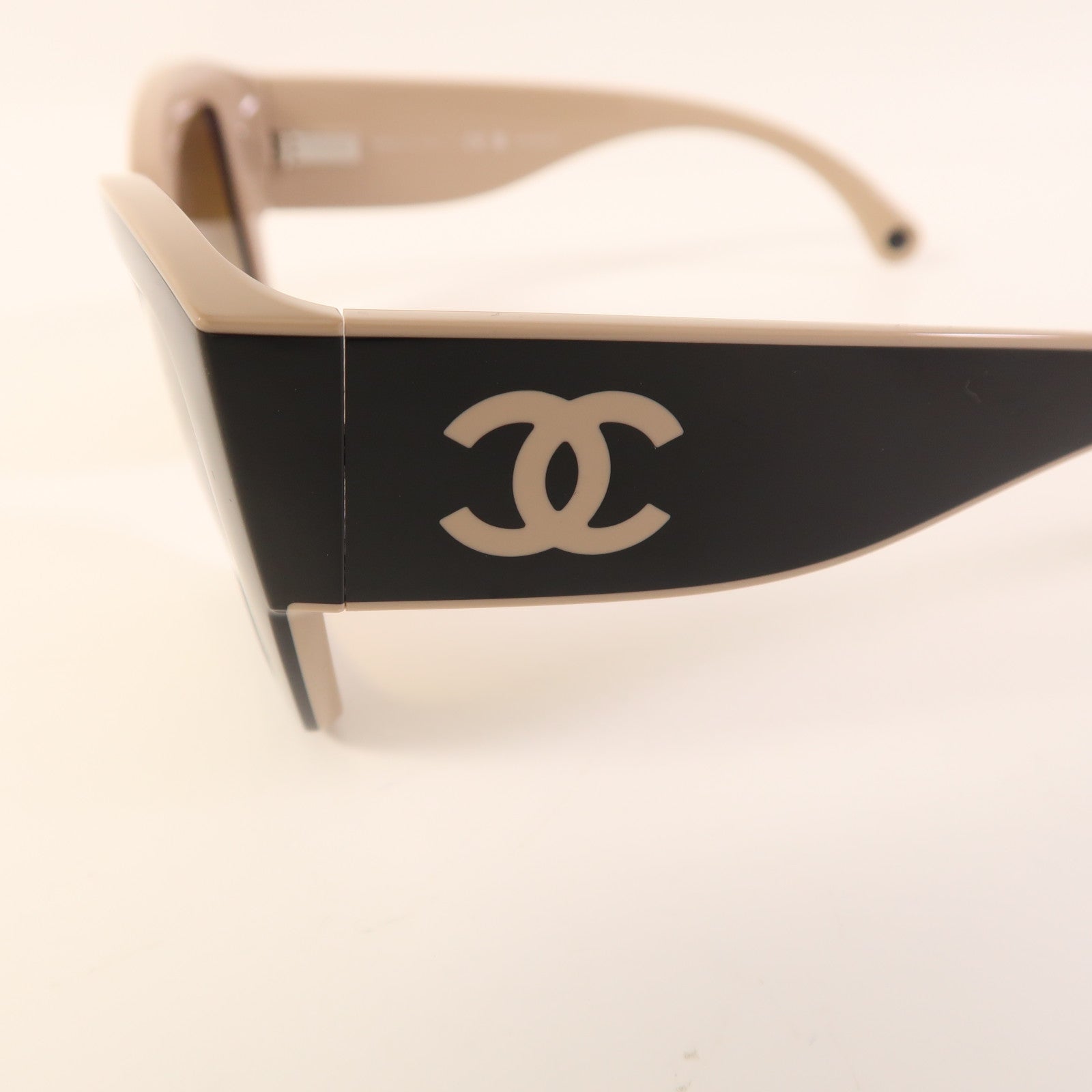CHANEL CC Butterfly Sunglasses 6058 C534/M2 PVC Black/Beige