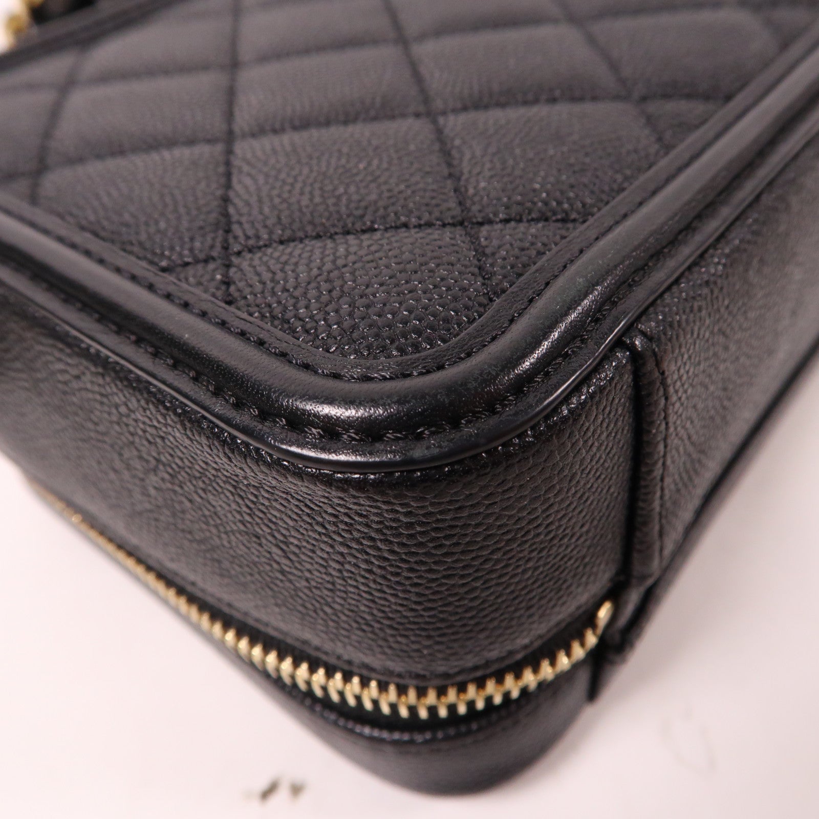 CHANEL 菱格Caviar皮革Vanity Case金扣手挽肩背兩用袋黑色