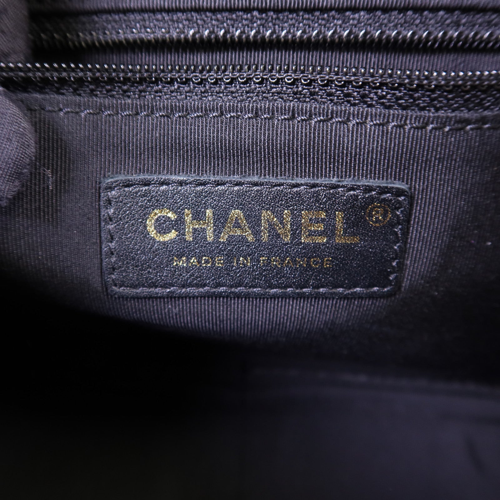 CHANEL 牛皮皮革Shoulder Bag金扣肩背袋