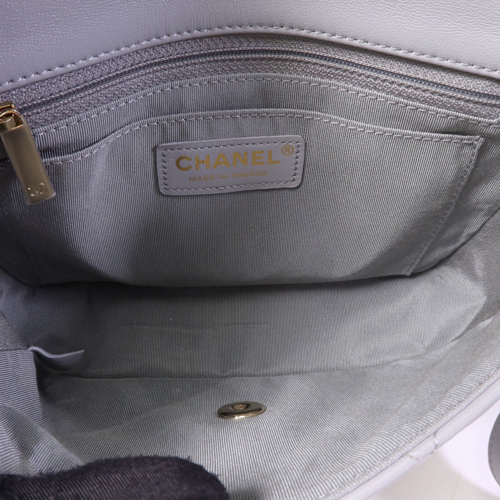 CHANEL 牛皮皮革Bolero De Chanel金扣肩背袋