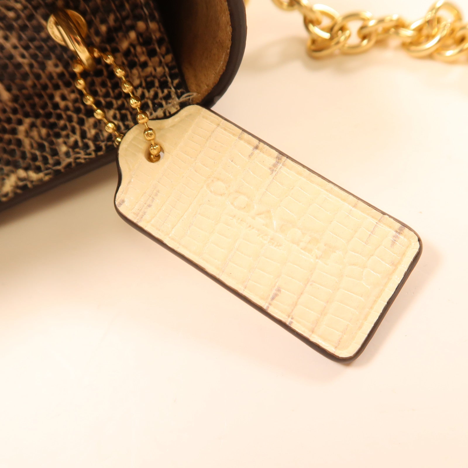 COACH 牛皮皮革Shoulder Bag金扣鏈帶肩背袋米色