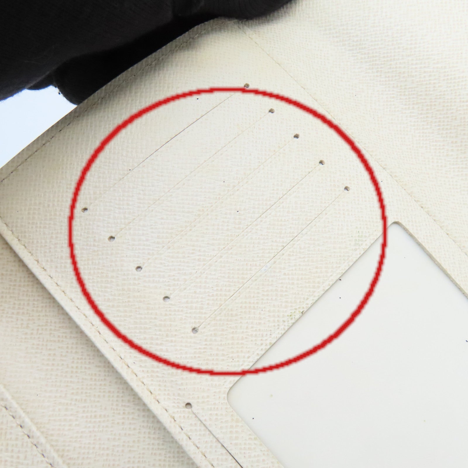 LOUIS VUITTON 【激減優惠】Epi Portefeuille Eugenie Wallet銀扣長錢包米白色