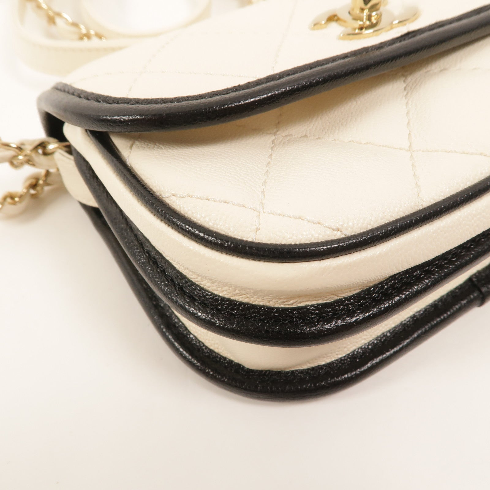CHANEL 牛皮皮革Mini Round Flap Messenger Bag肩背袋