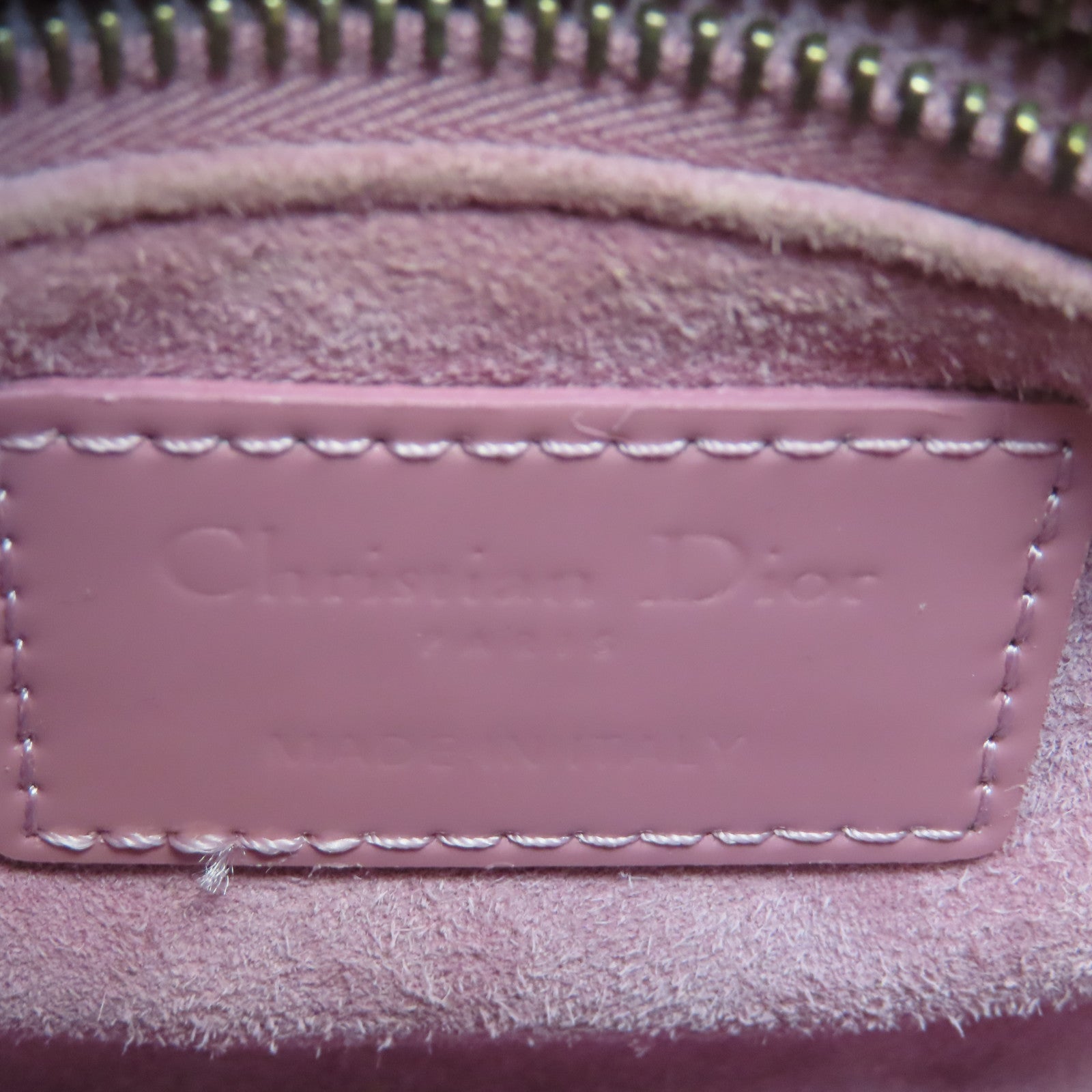 Dior 漆皮皮革Lady Dior Mini金扣鏈帶肩背袋粉紅色