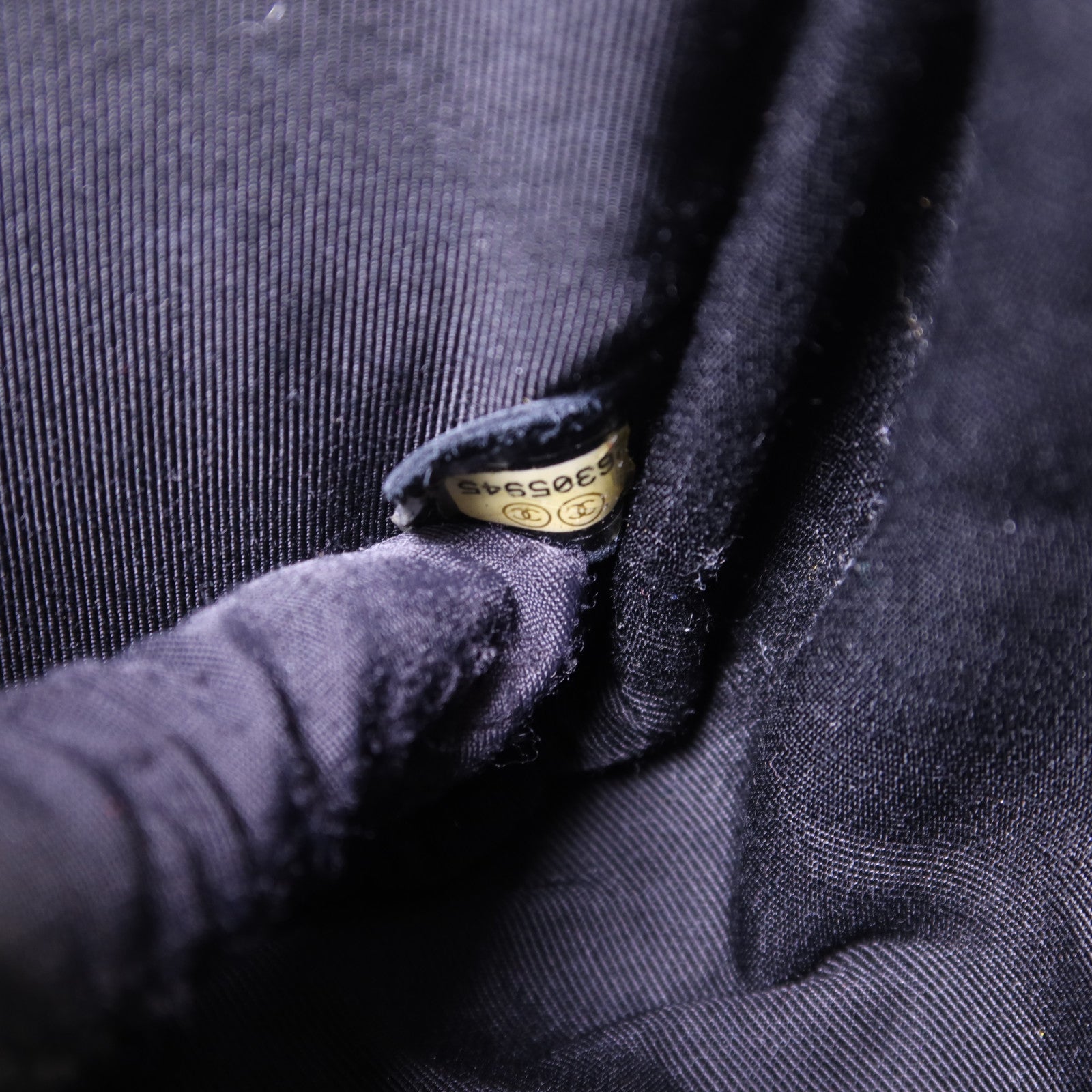 CHANEL 牛皮皮革Shoulder Bag金扣肩背袋