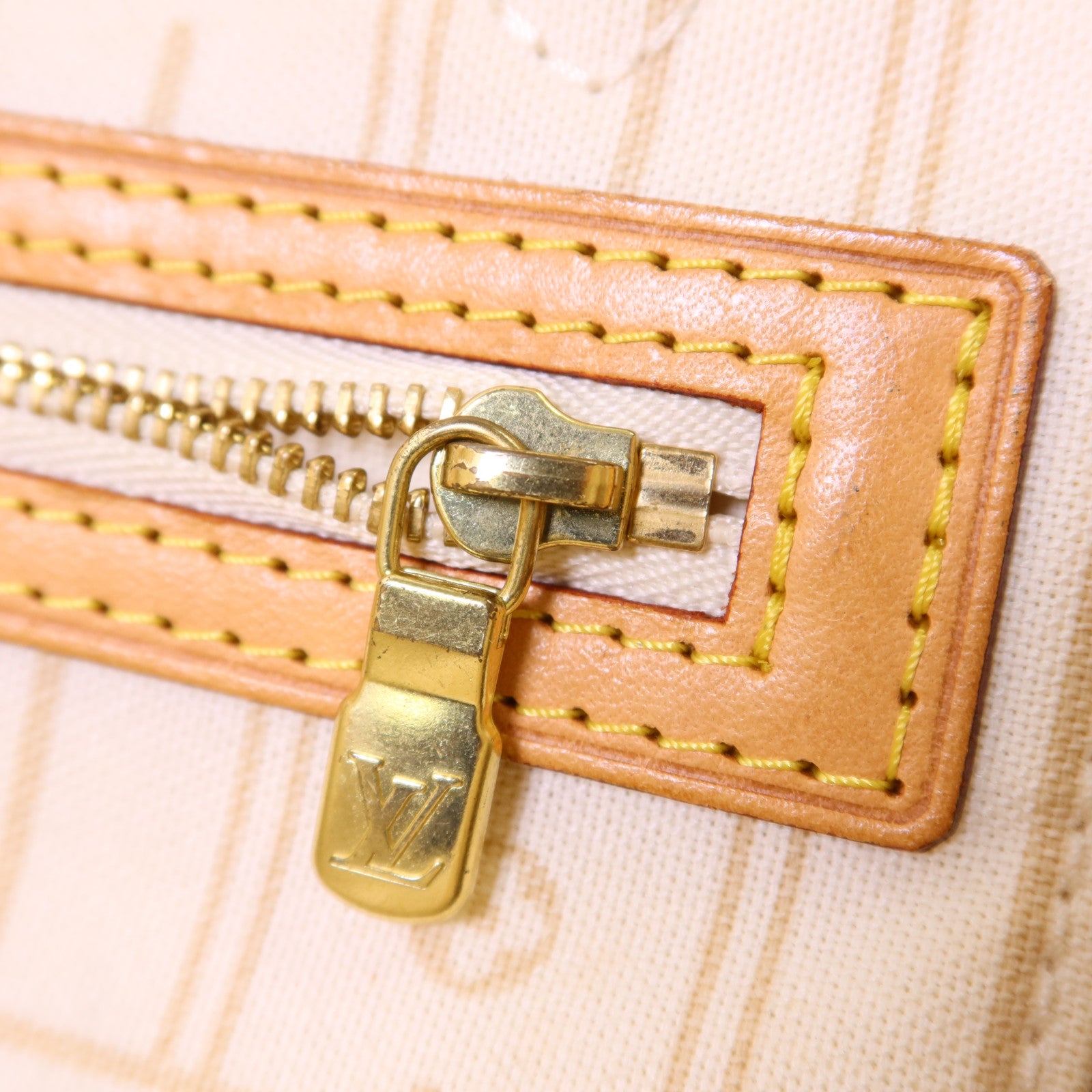 LOUIS VUITTON Damier Azur Neverfull PM金扣手挽袋