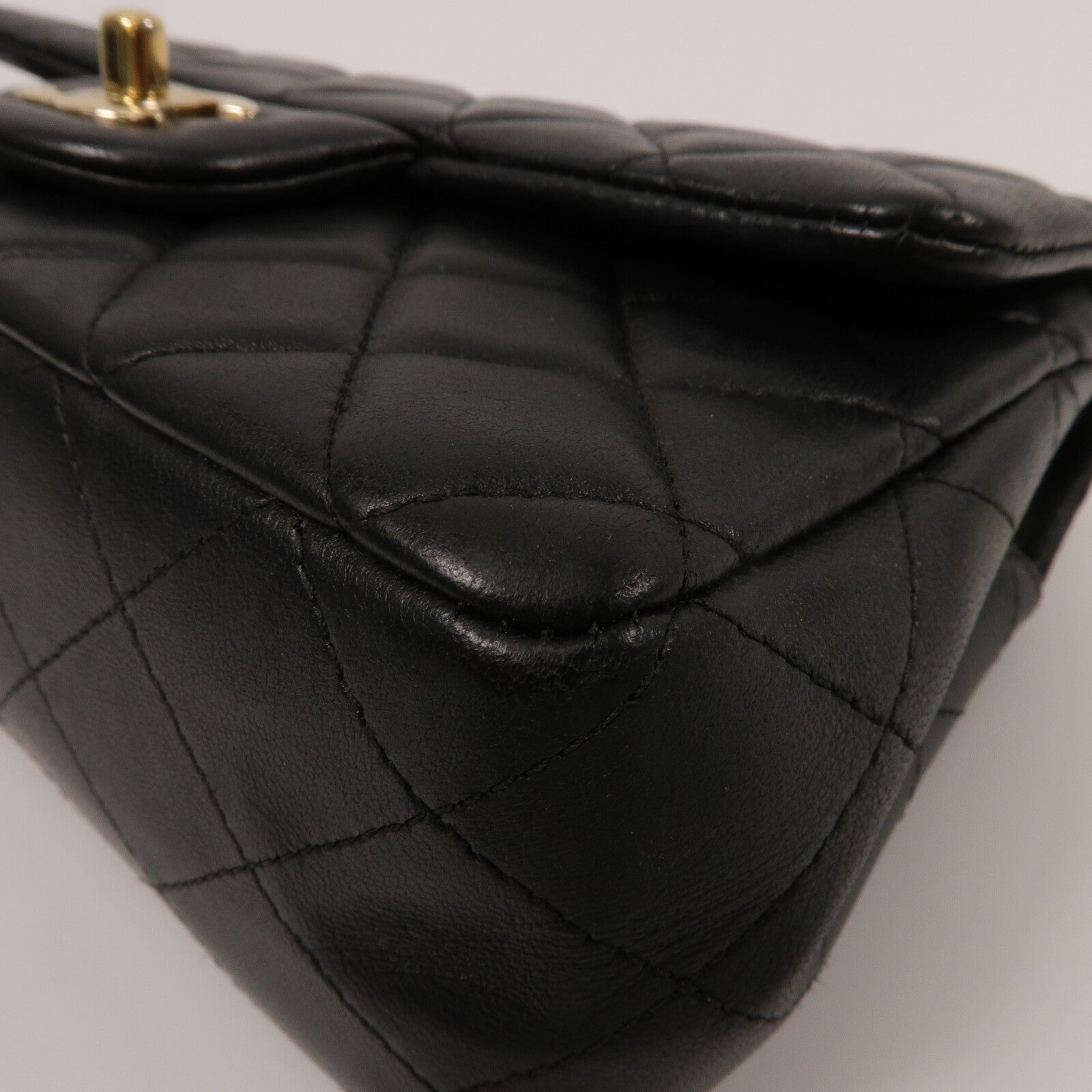 CHANEL 羊皮皮革Mini Classic 20鏈帶肩背袋