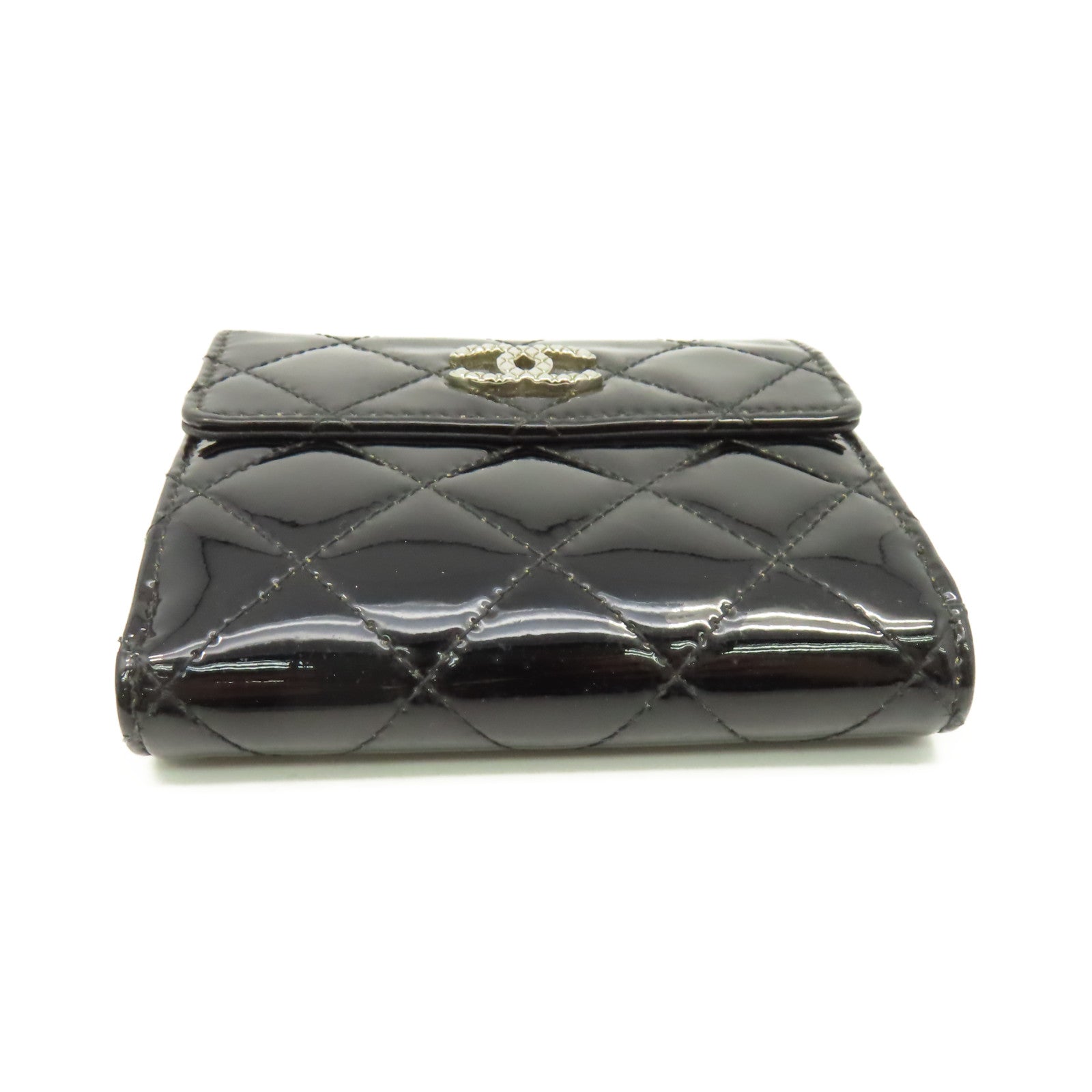 CHANEL 菱格漆皮皮革Short Wallet銀扣短錢包黑色