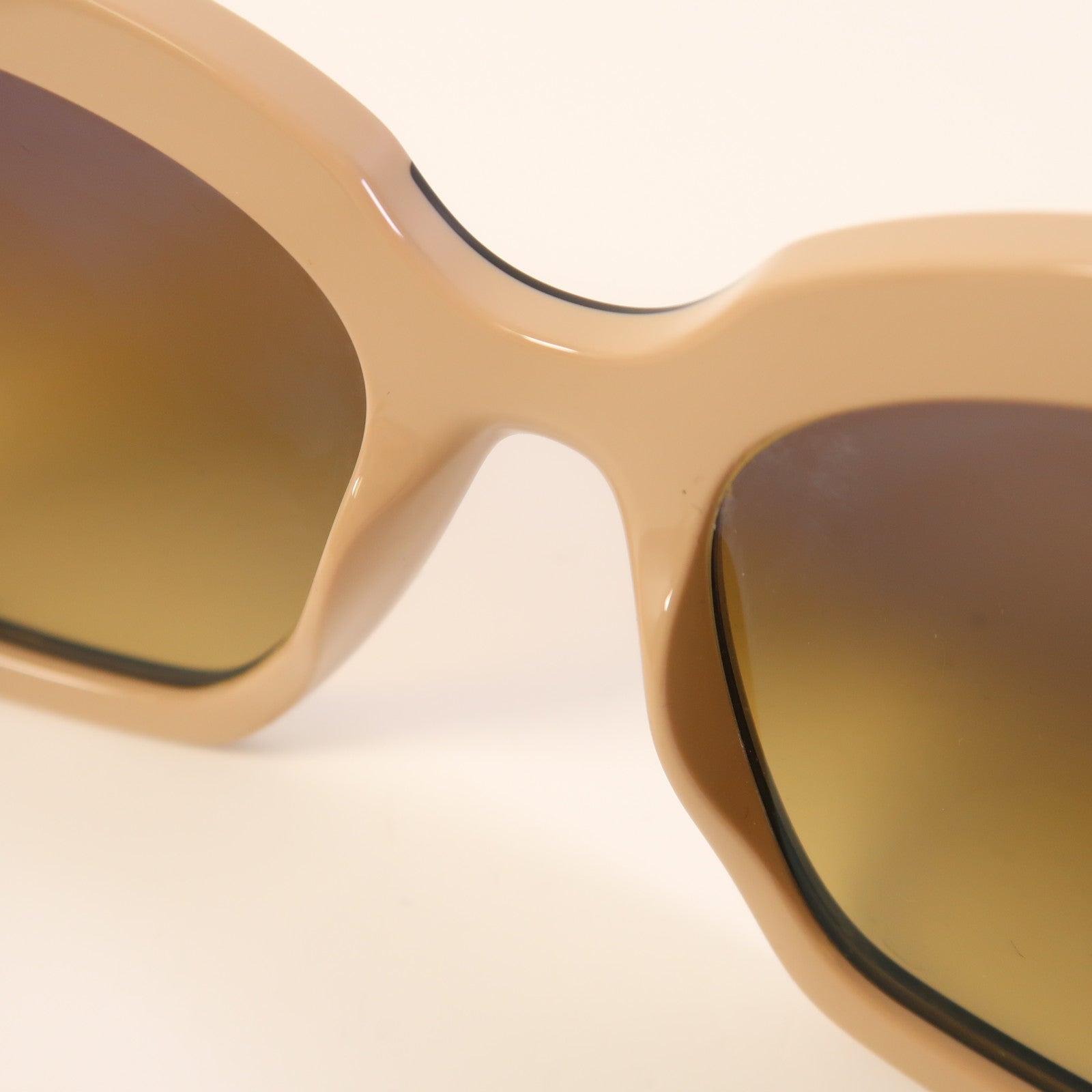 CHANEL CC Butterfly Sunglasses 6058 C534/M2 PVC Black/Beige