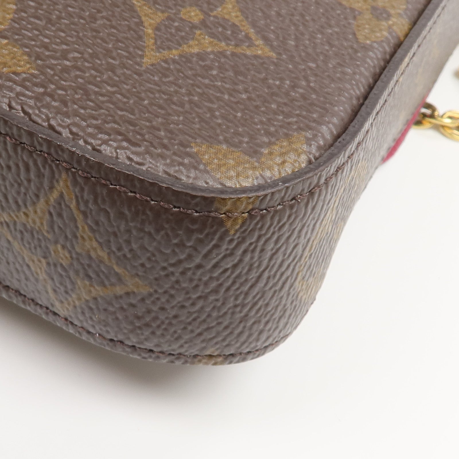 LOUIS VUITTON Monogram Pochette Felicie金扣鏈帶肩背袋