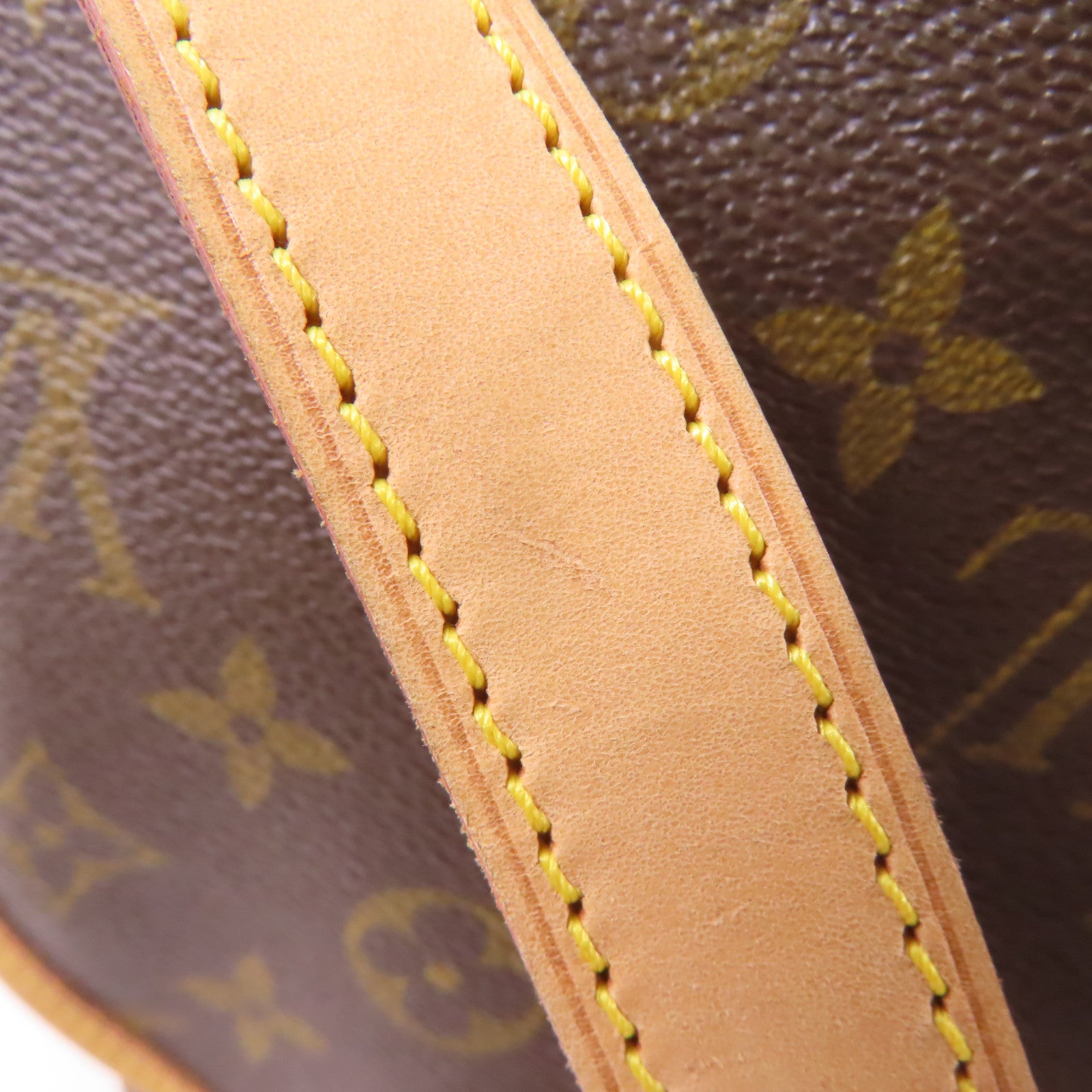 LOUIS VUITTON Monogram Saumur Messenger Bag金扣肩背袋啡色