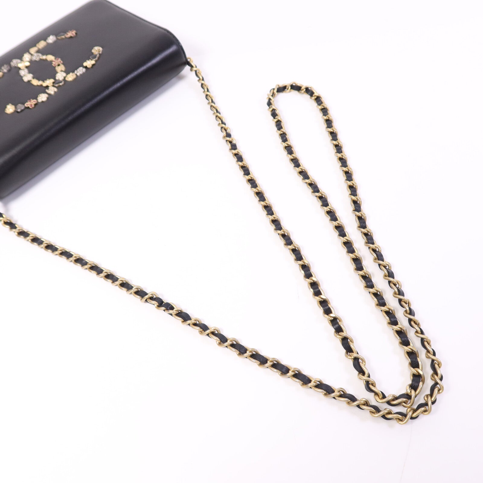 CHANEL 牛皮皮革WOC Wallet On Chain金扣鏈帶肩背袋