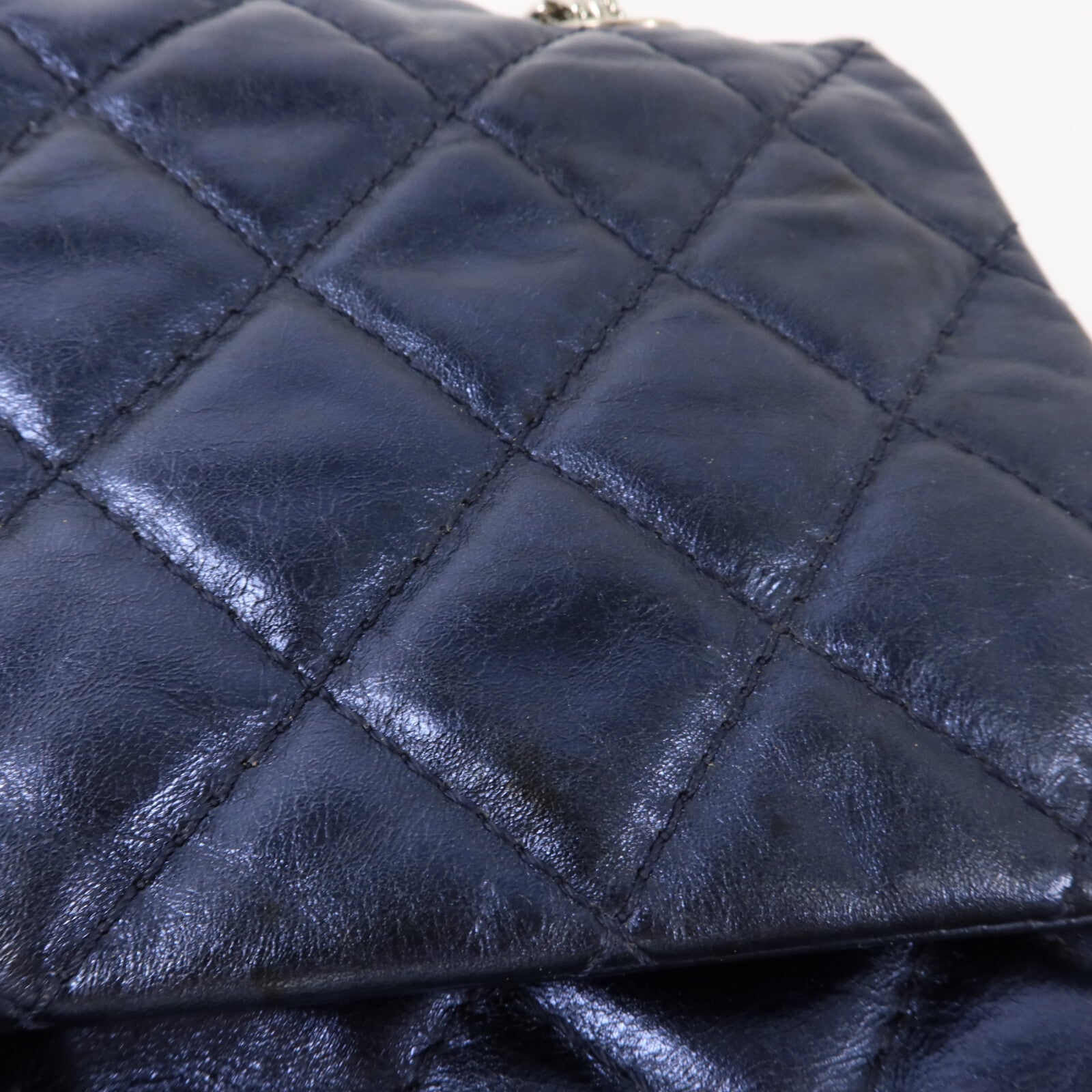 CHANEL 牛皮皮革2.55 Maxi鏈帶肩背袋