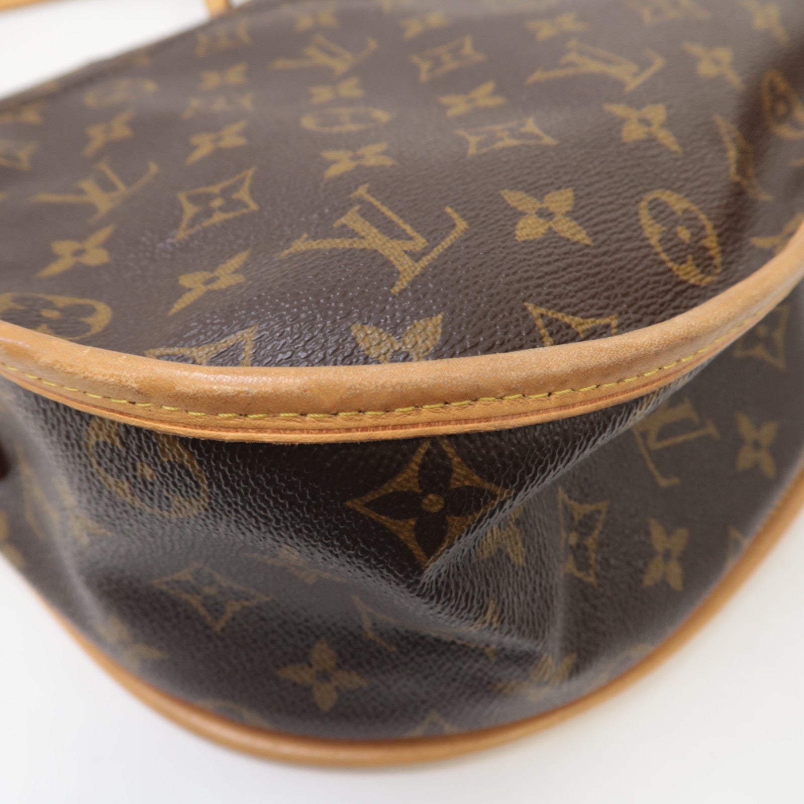 LOUIS VUITTON Monogram Menilmontant MM金扣肩背袋啡色