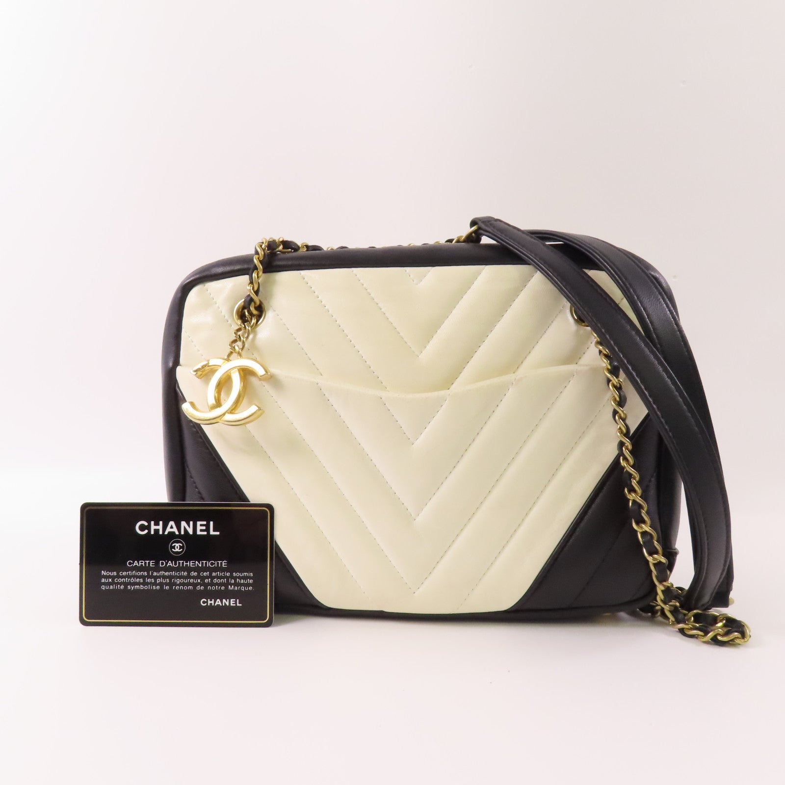 CHANEL CC GHW Chain Shoulder Bag Lambskin Leather Black White