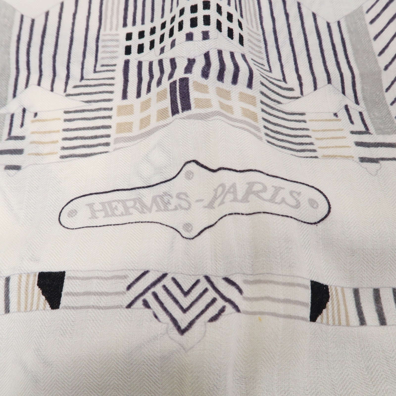 HERMES 【激減優惠】羊絨/絲質Scarf圍巾米色