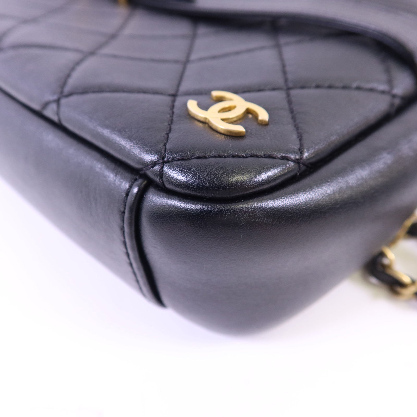 CHANEL 牛皮皮革Shoulder Bag金扣肩背袋