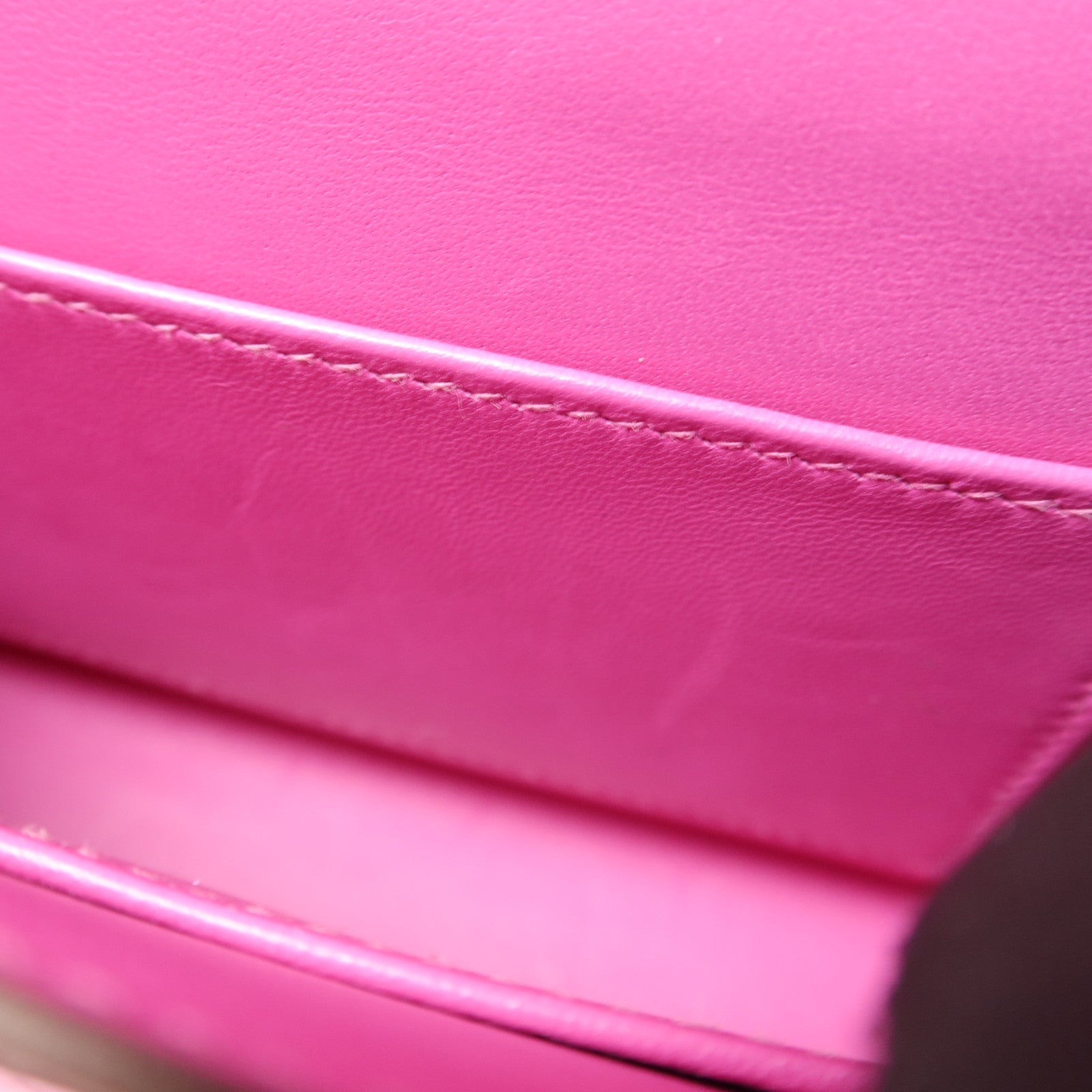 HERMES Chevre皮革Verrou Mini鏈帶肩背袋Rose Extreme
