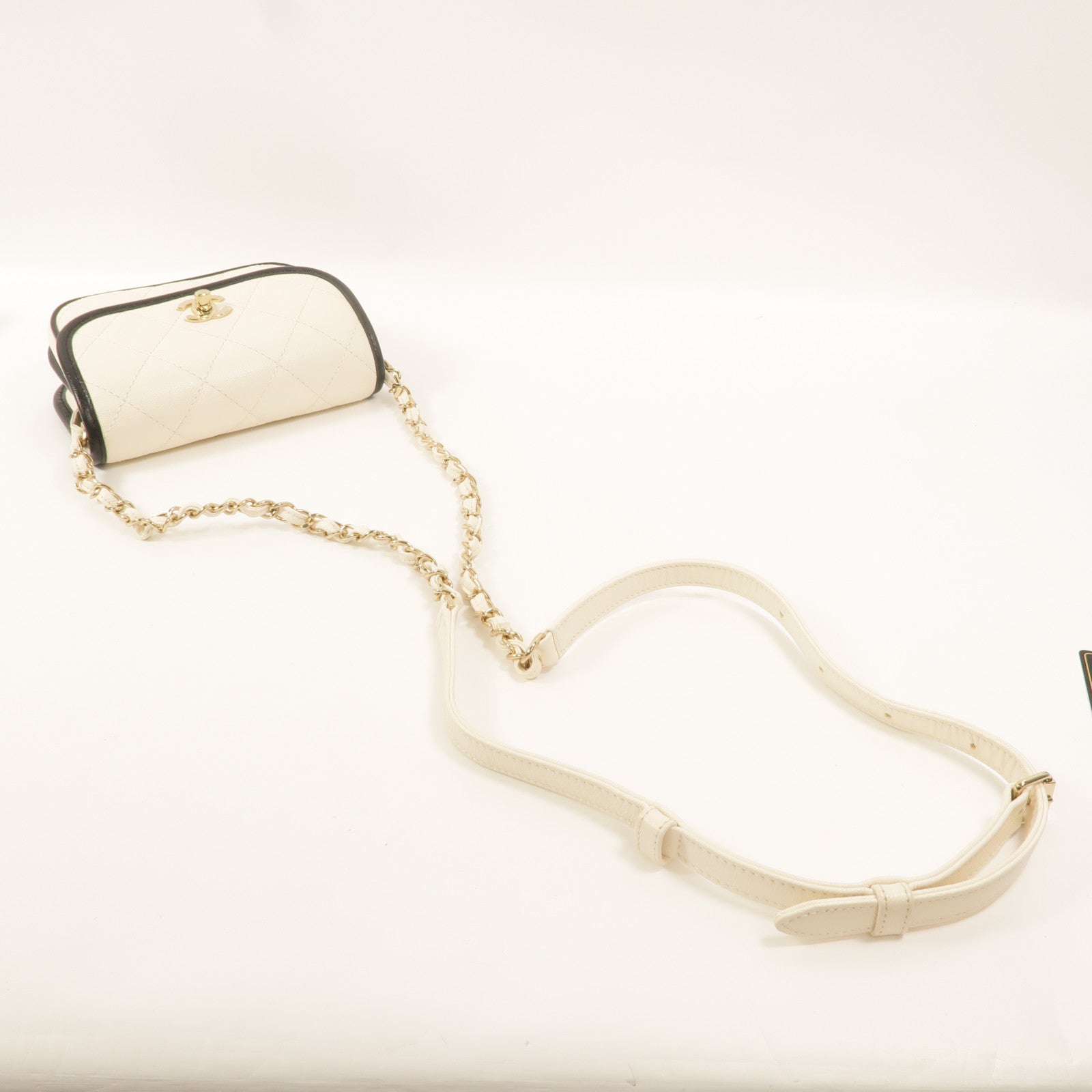 CHANEL 牛皮皮革Mini Round Flap Messenger Bag肩背袋
