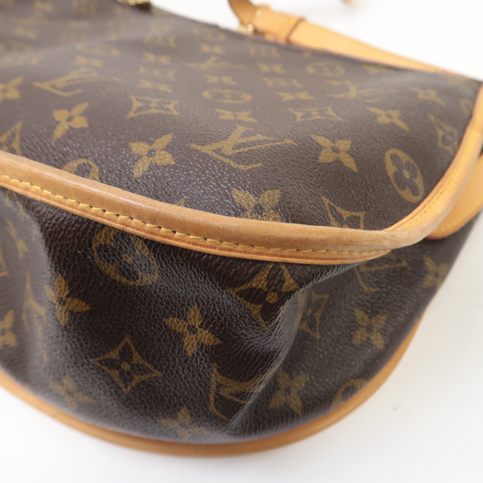 LOUIS VUITTON Monogram Menilmontant MM金扣肩背袋啡色