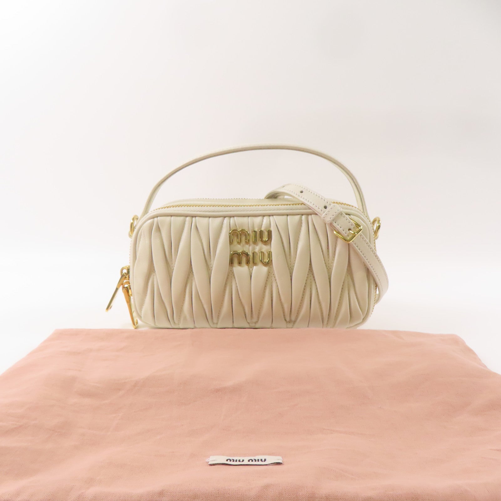 Miu Miu 羊皮皮革Matlasse Nappa Shoulder Bag金扣肩背袋白色