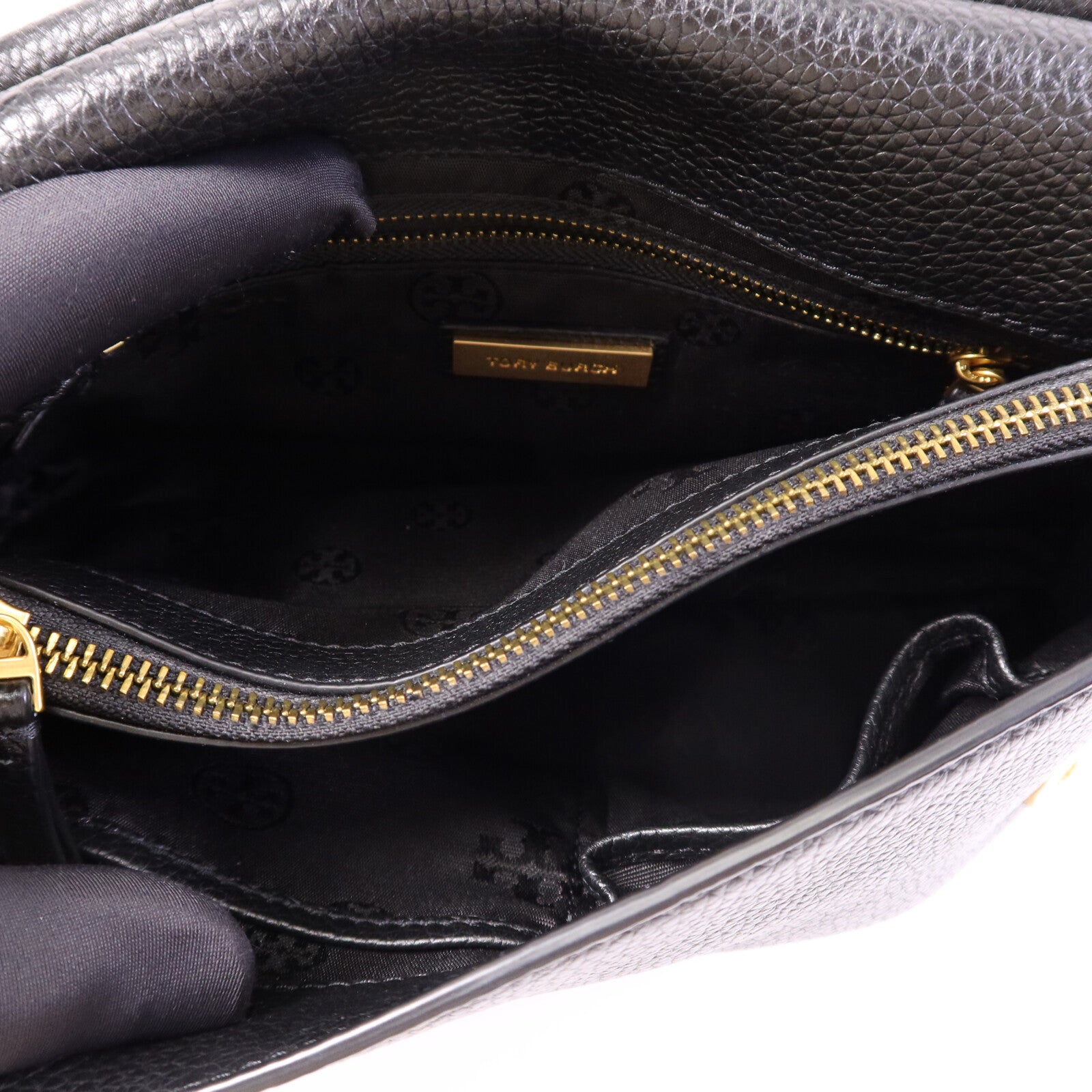 Tory Burch 牛皮皮革Britten Hap金扣鏈帶肩背袋