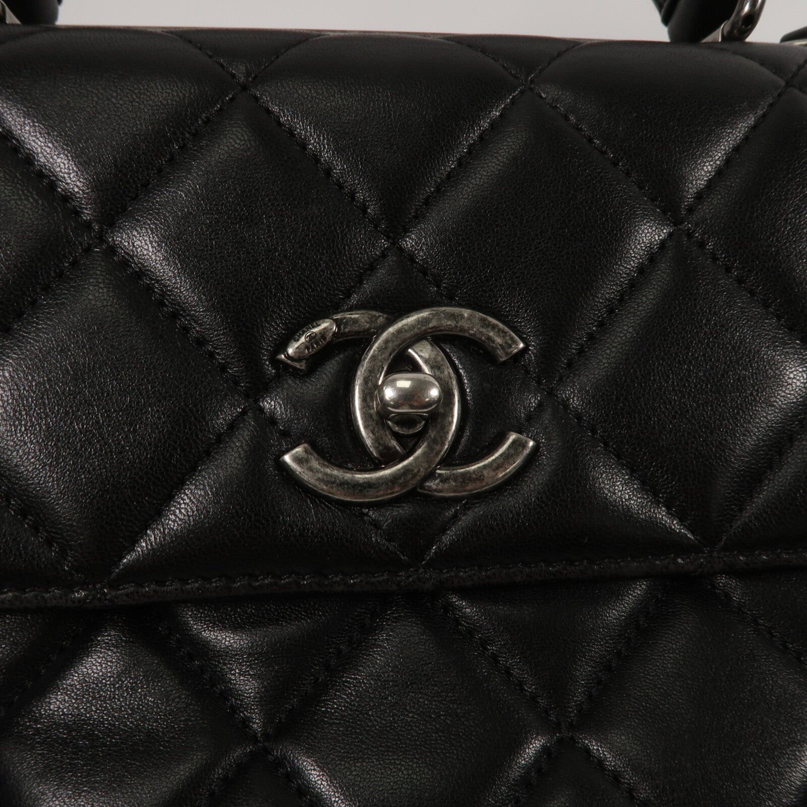 CHANEL 牛皮皮革Trendy CC Top Handle鏈帶手挽肩背兩用袋