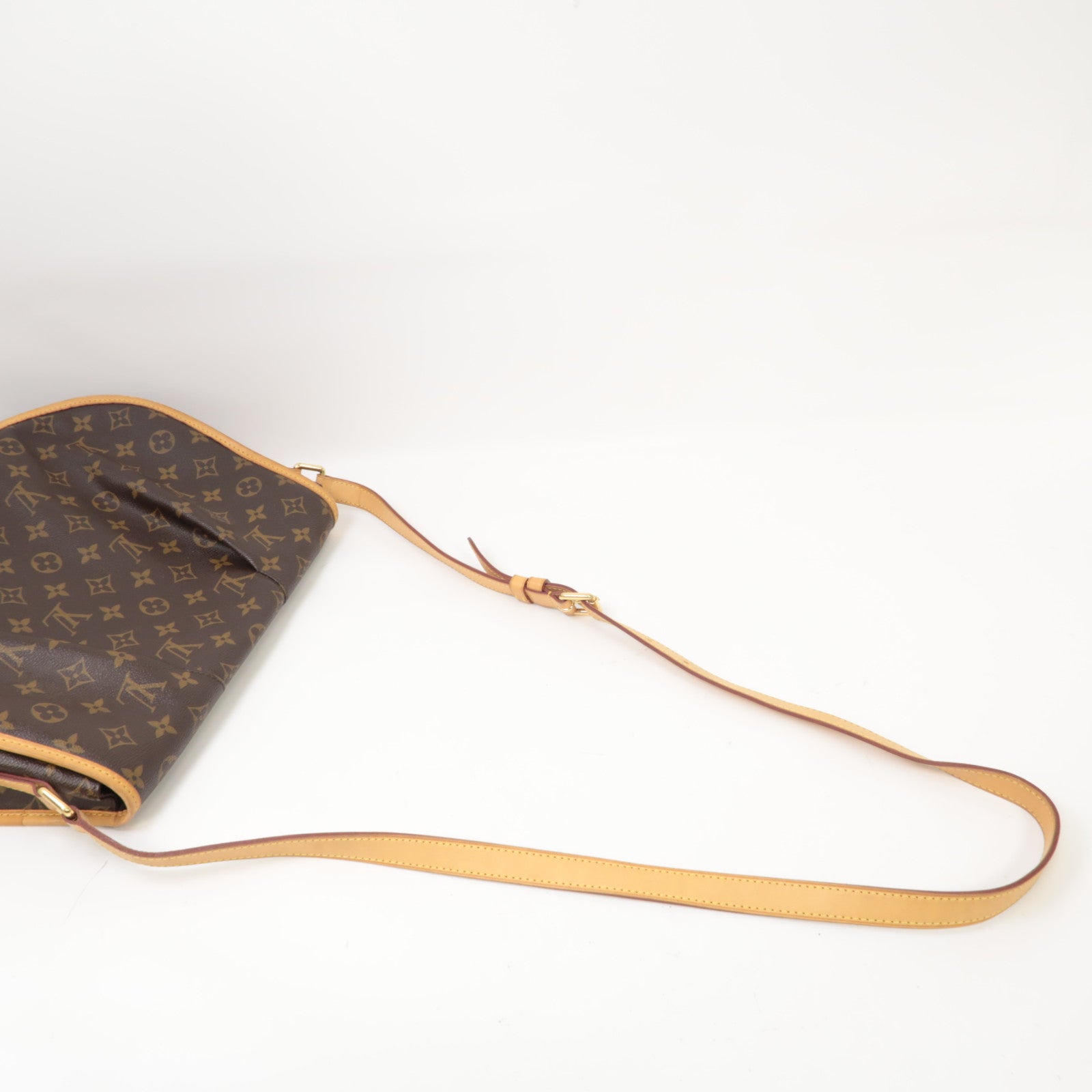 LOUIS VUITTON Monogram Menilmontant MM金扣肩背袋啡色