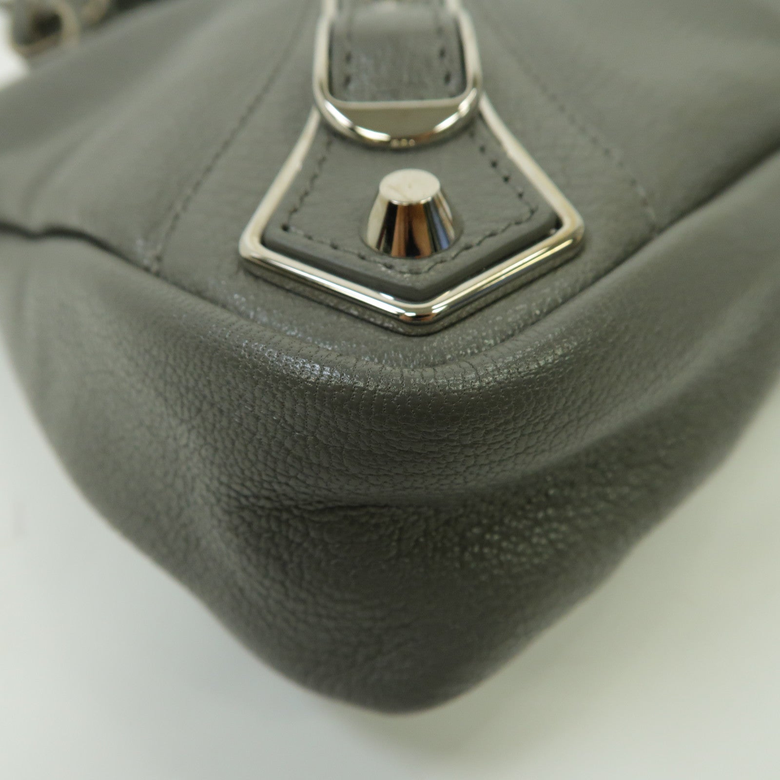 BALENCIAGA 牛皮皮革Metallic Edge City銀扣手挽肩背兩用袋灰色