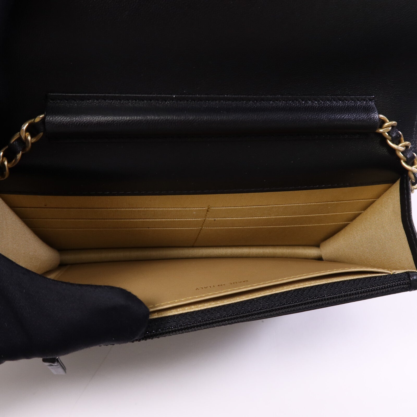 CHANEL 牛皮皮革WOC Wallet On Chain金扣鏈帶肩背袋