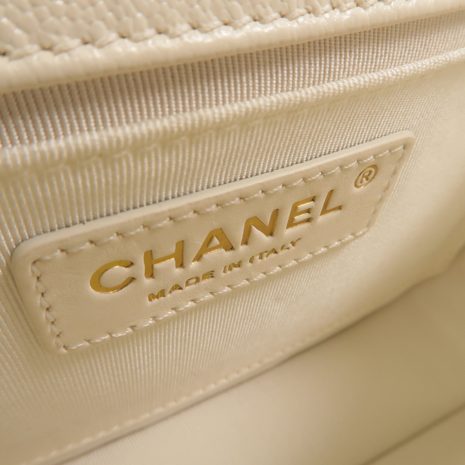 CHANEL 牛皮皮革Mini Round Flap Messenger Bag肩背袋