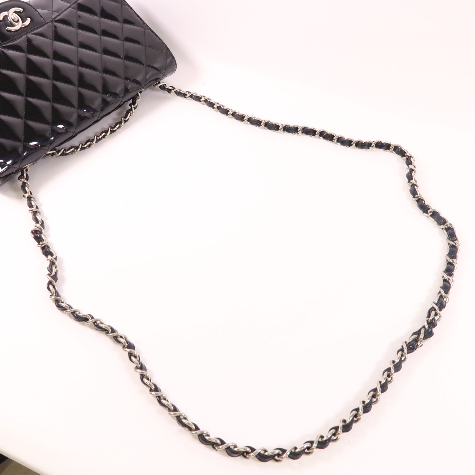 CHANEL 漆皮皮革Large Classic銀扣鏈帶肩背袋