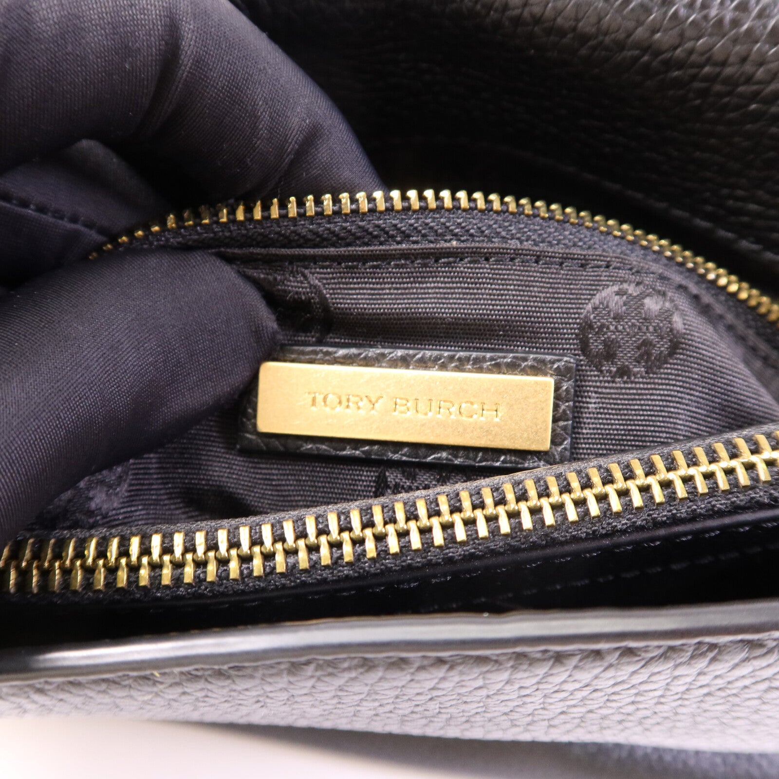 Tory Burch 牛皮皮革Britten Hap金扣鏈帶肩背袋
