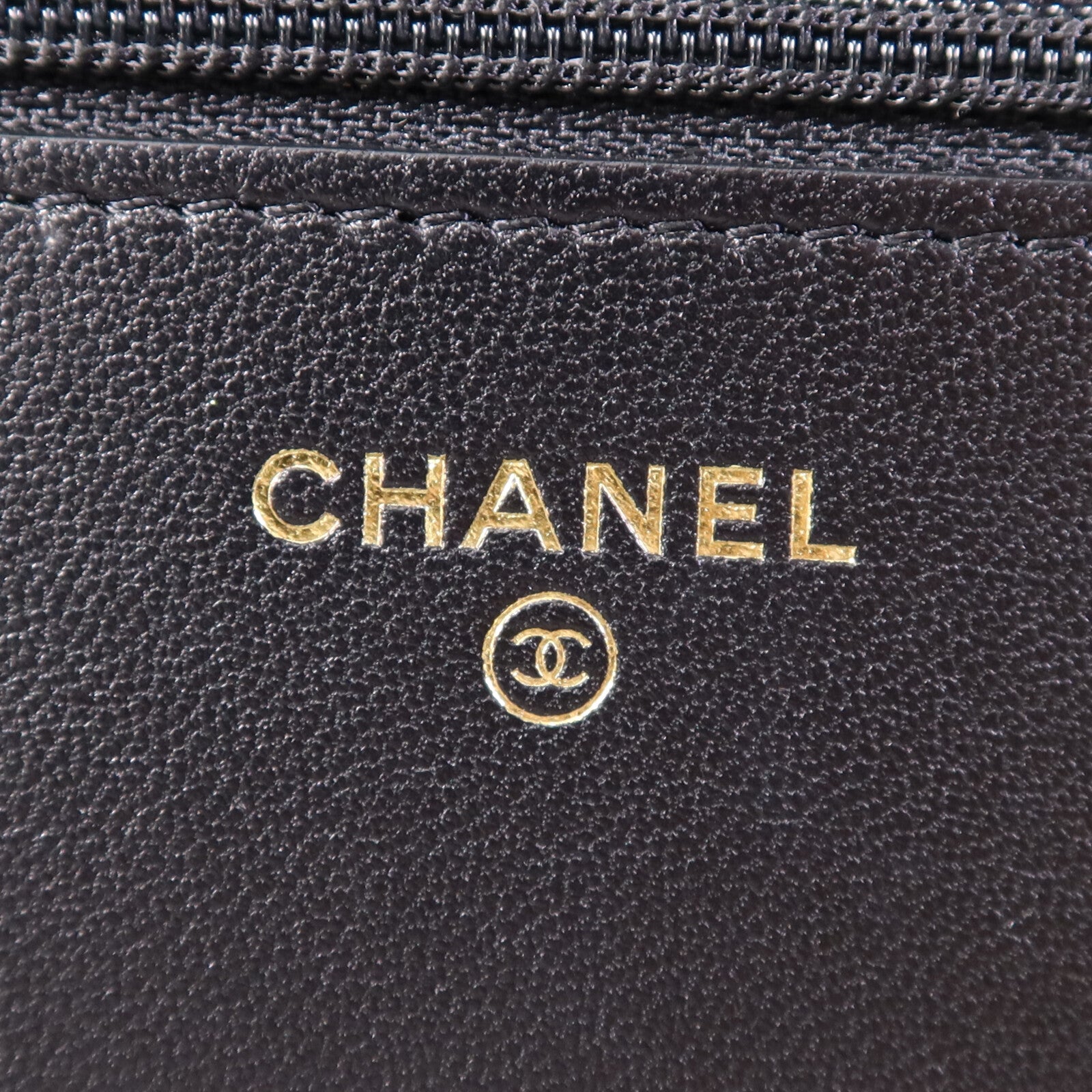 CHANEL 牛皮皮革WOC Wallet On Chain金扣鏈帶肩背袋
