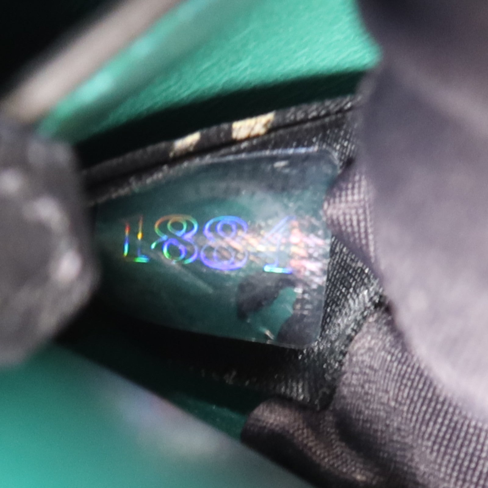 BVLGARI 【激減優惠】牛皮皮革Serpenti Baia金扣鏈帶肩背袋