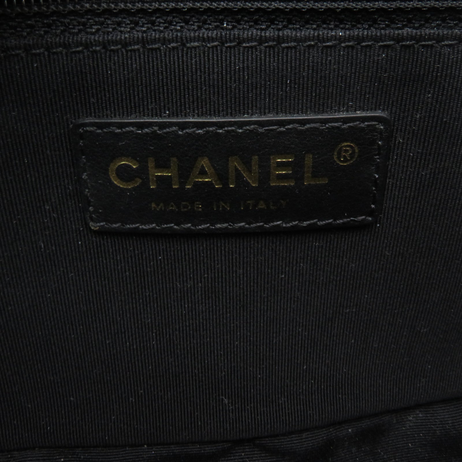 CHANEL **【激減優惠】牛皮皮革Boy Chanel金扣鏈帶肩背袋黑色