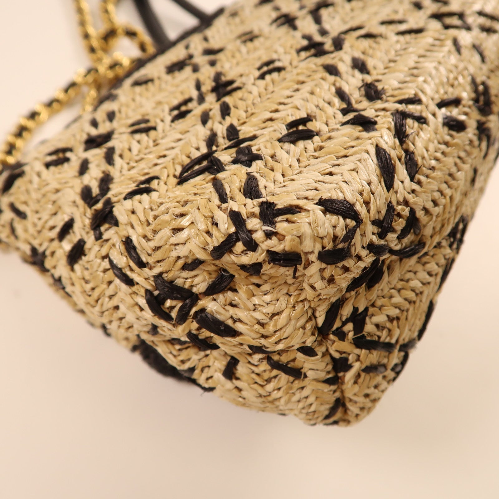 Tory Burch 藤料Chain Shoulder金扣鏈帶肩背袋米色/黑色