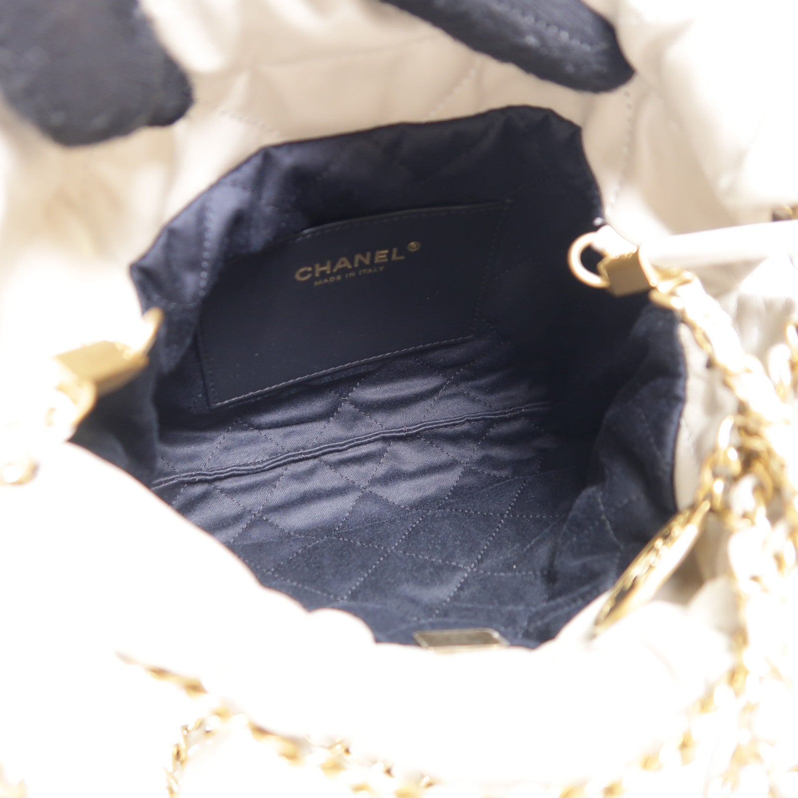 CHANEL 羊皮皮革 CHANEL Mini 22金扣肩背袋