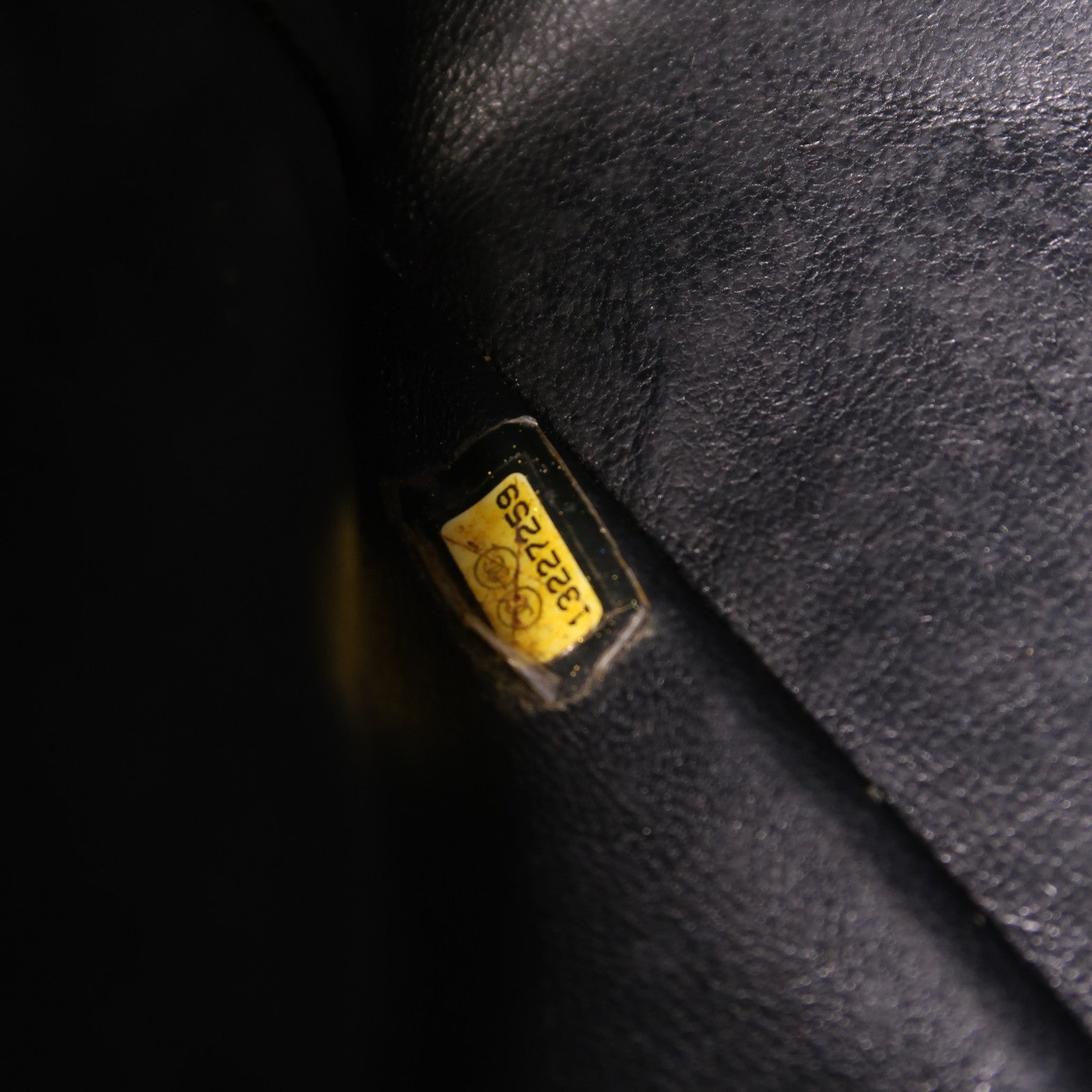 CHANEL 【激減優惠】漆皮皮革Large Classic銀扣鏈帶肩背袋