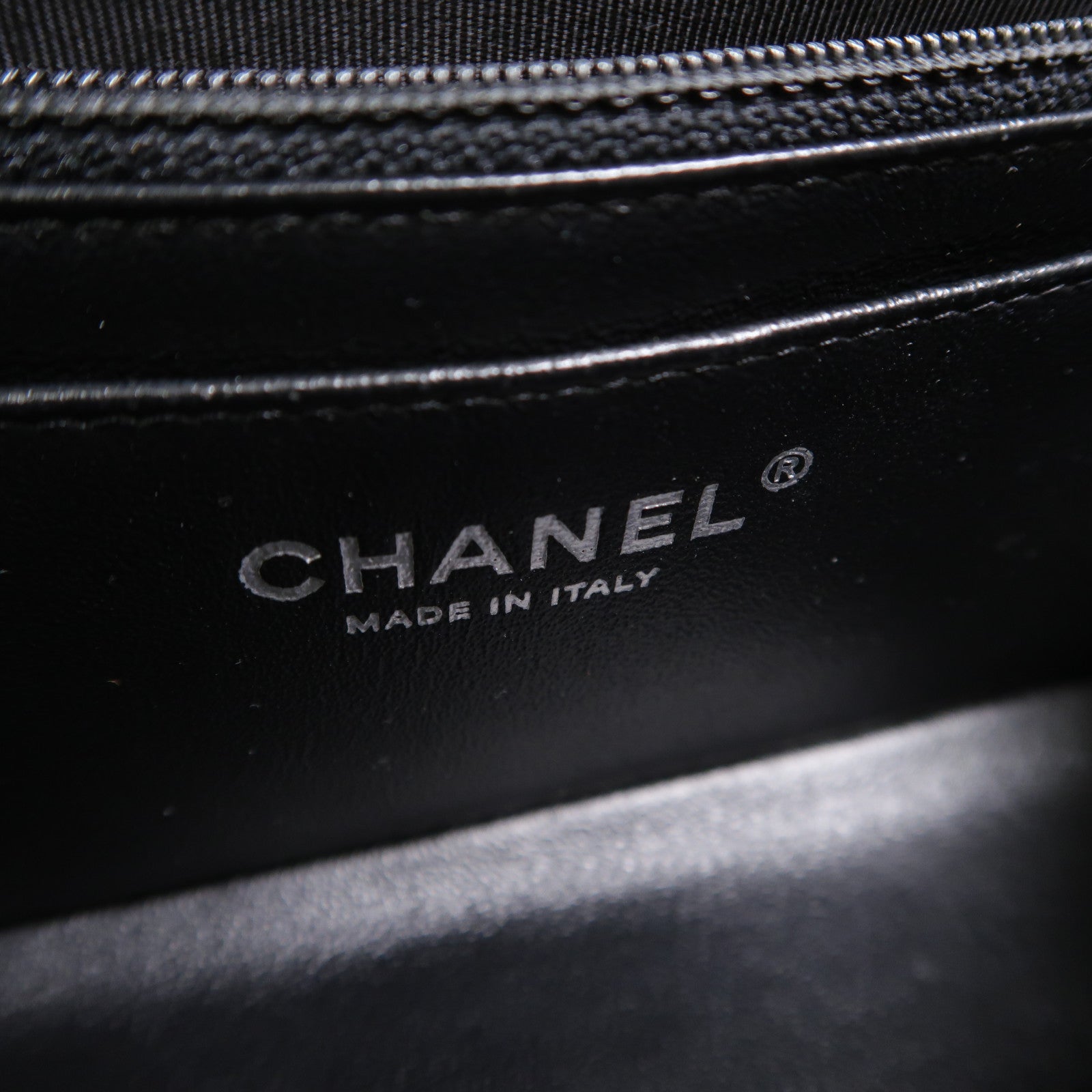 CHANEL 牛皮皮革Mini Classic 20鏈帶肩背袋