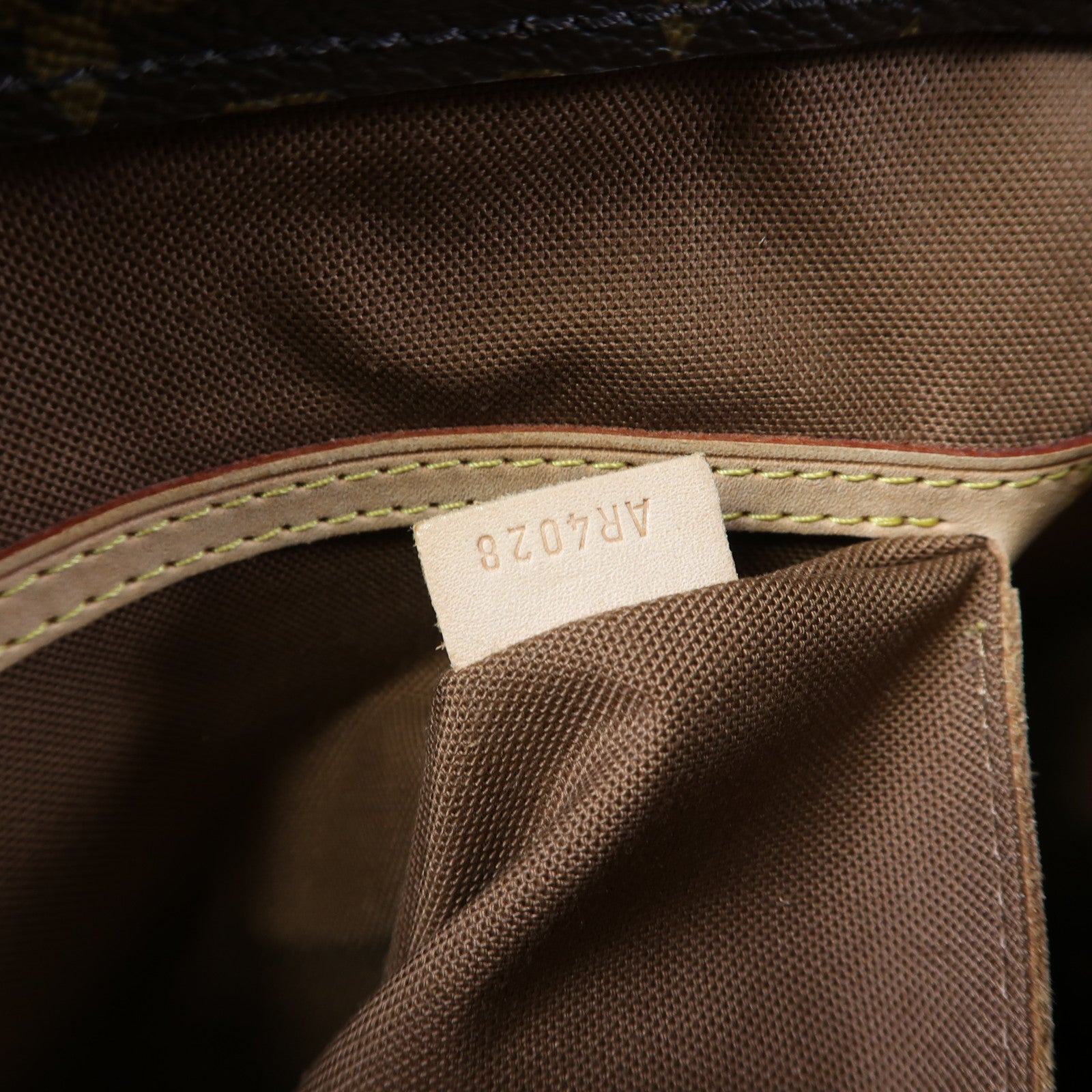 LOUIS VUITTON Monogram Cabas Mezzo金扣肩背袋啡色