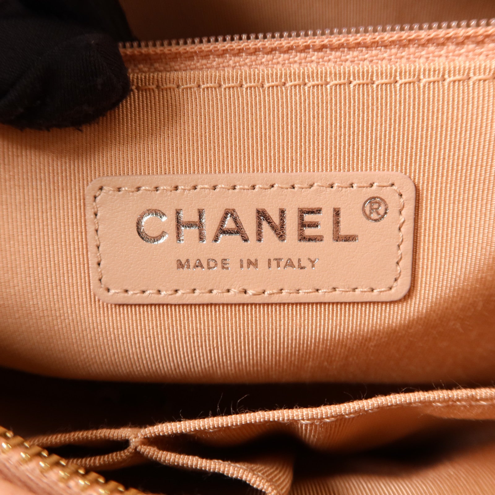 CHANEL 牛皮皮革Gabrielle Medium鏈帶肩背袋