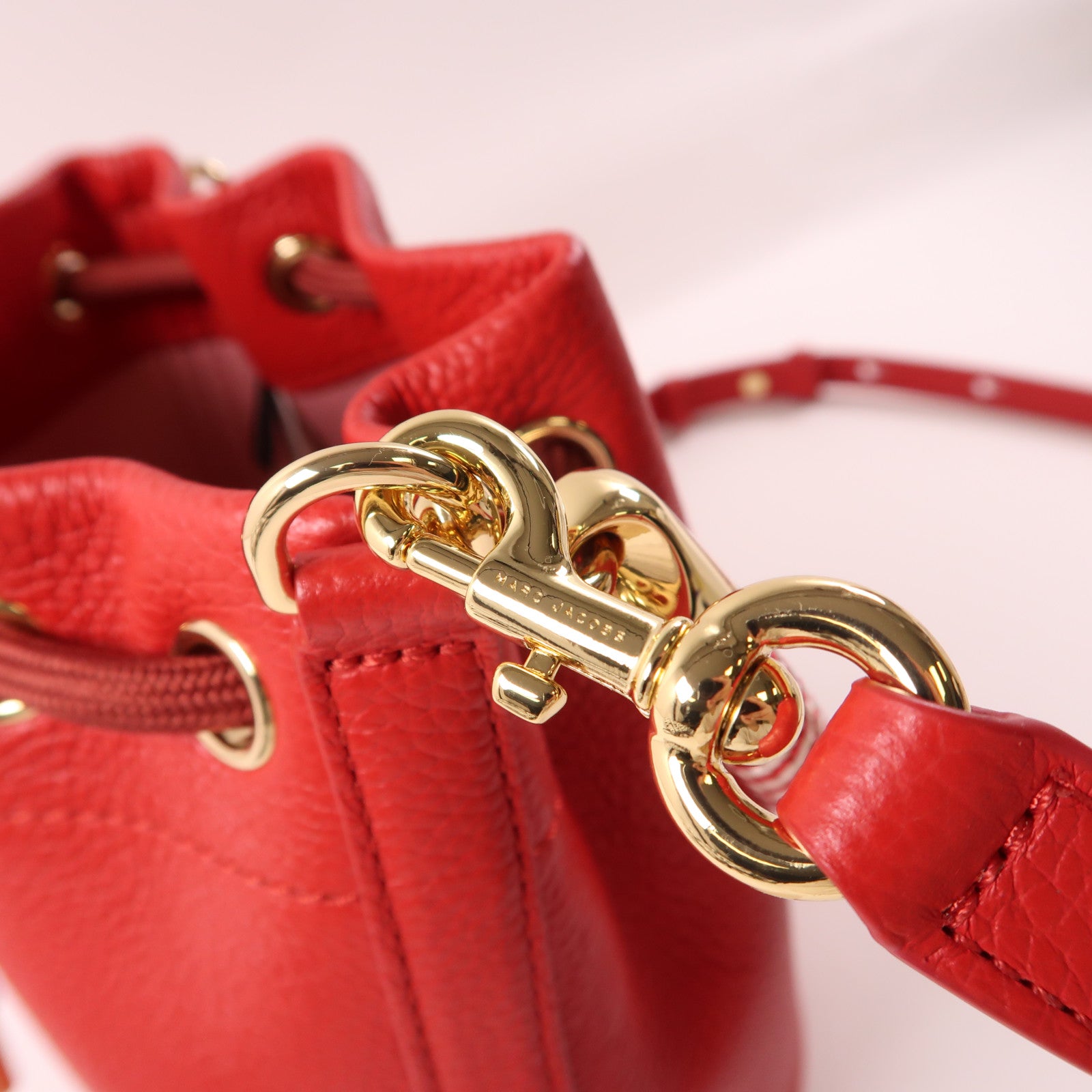 MARC JACOBS 牛皮皮革2 Way Shoulder金扣手挽肩背兩用袋紅色