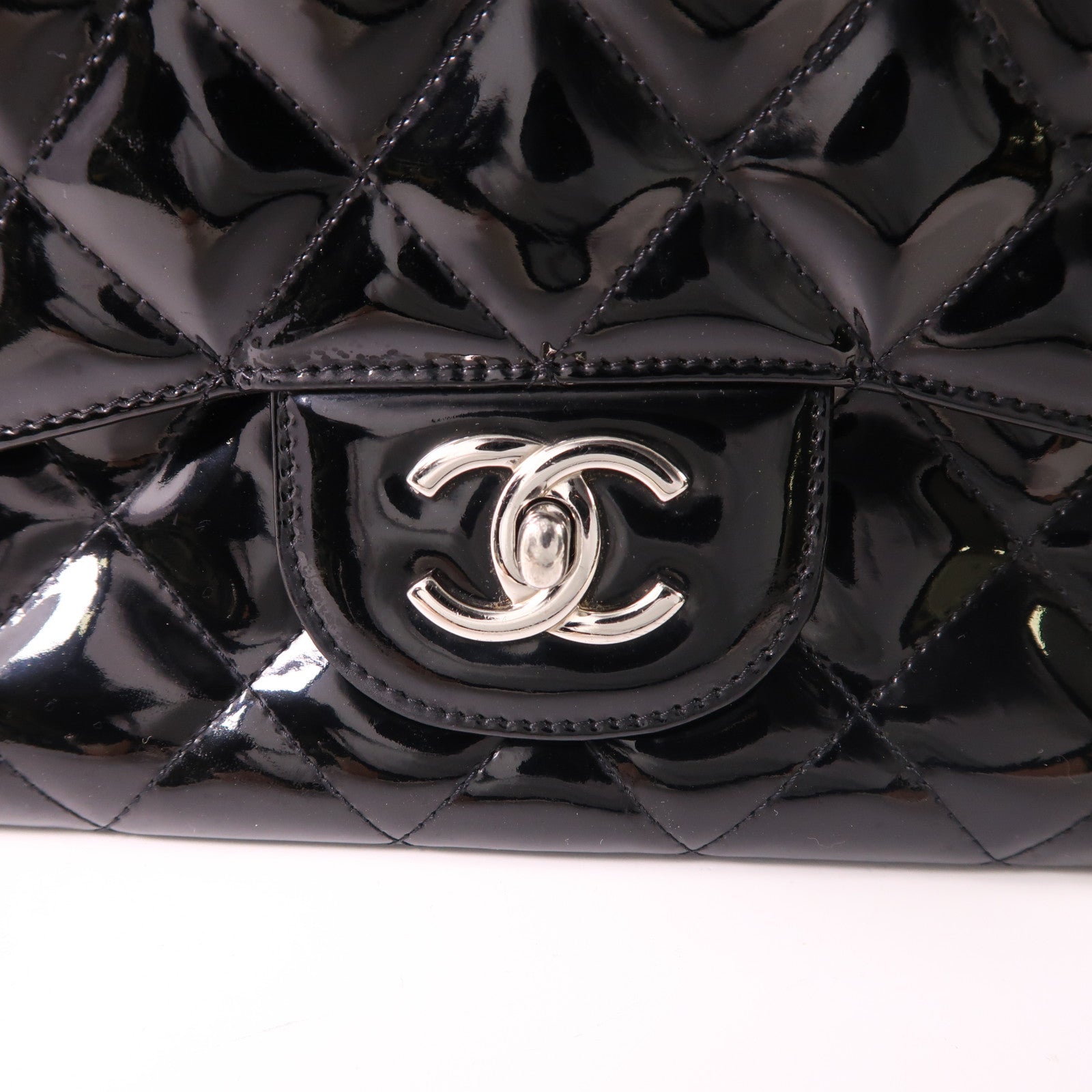 CHANEL 漆皮皮革Large Classic銀扣鏈帶肩背袋