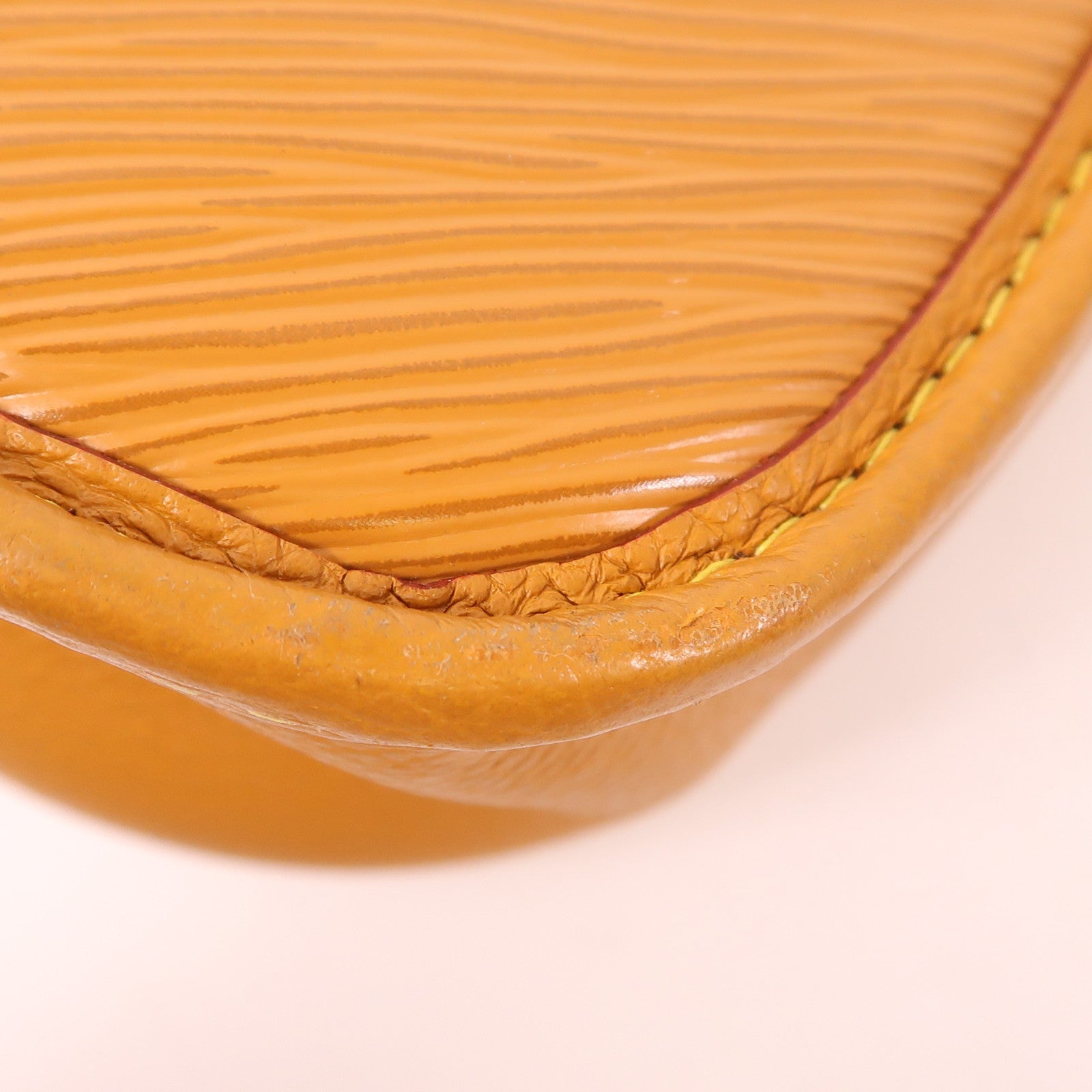 LOUIS VUITTON Epi Buci銀扣肩背袋