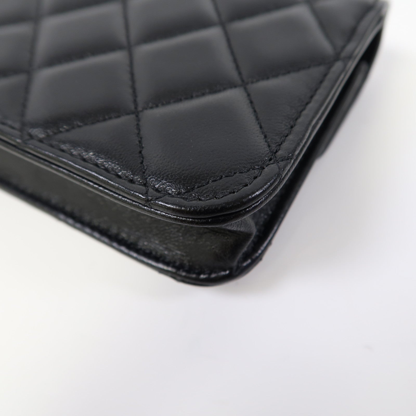 CHANEL 菱格羊皮皮革Chain Shoulder金扣鏈帶肩背袋黑色