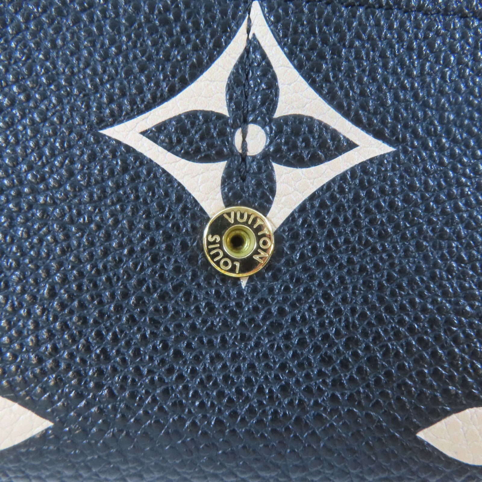 LOUIS VUITTON Monogram Empreinte Sarah Wallet金扣長錢包黑色