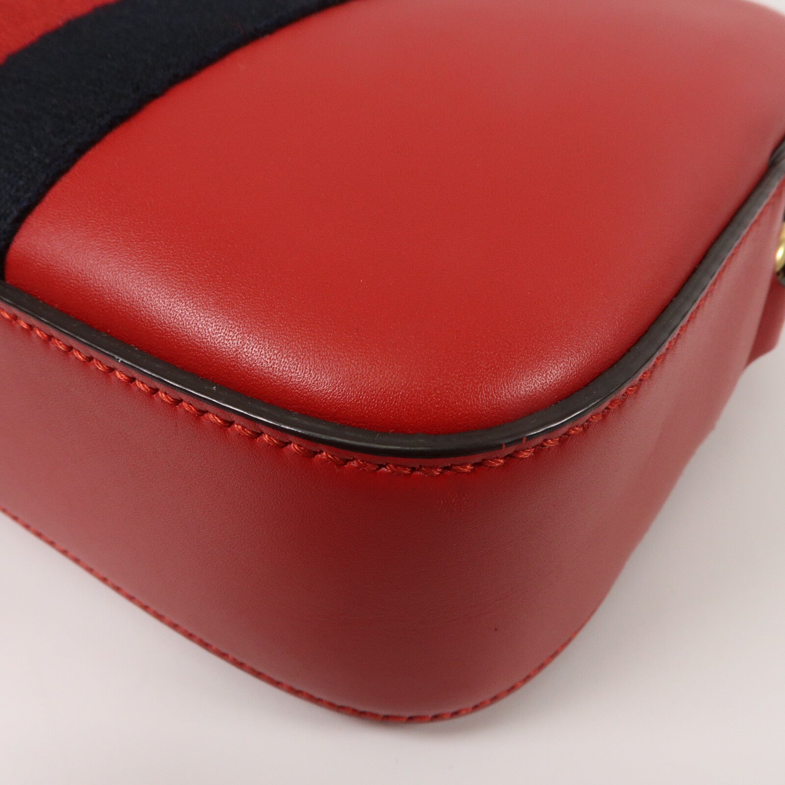 GUCCI 牛皮皮革Gucci Bee Web Camera Bag肩背袋