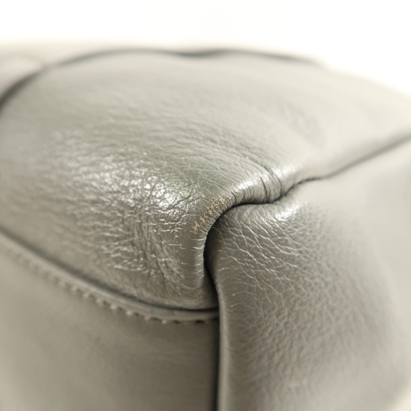 BALENCIAGA 牛皮皮革Everyday肩背袋